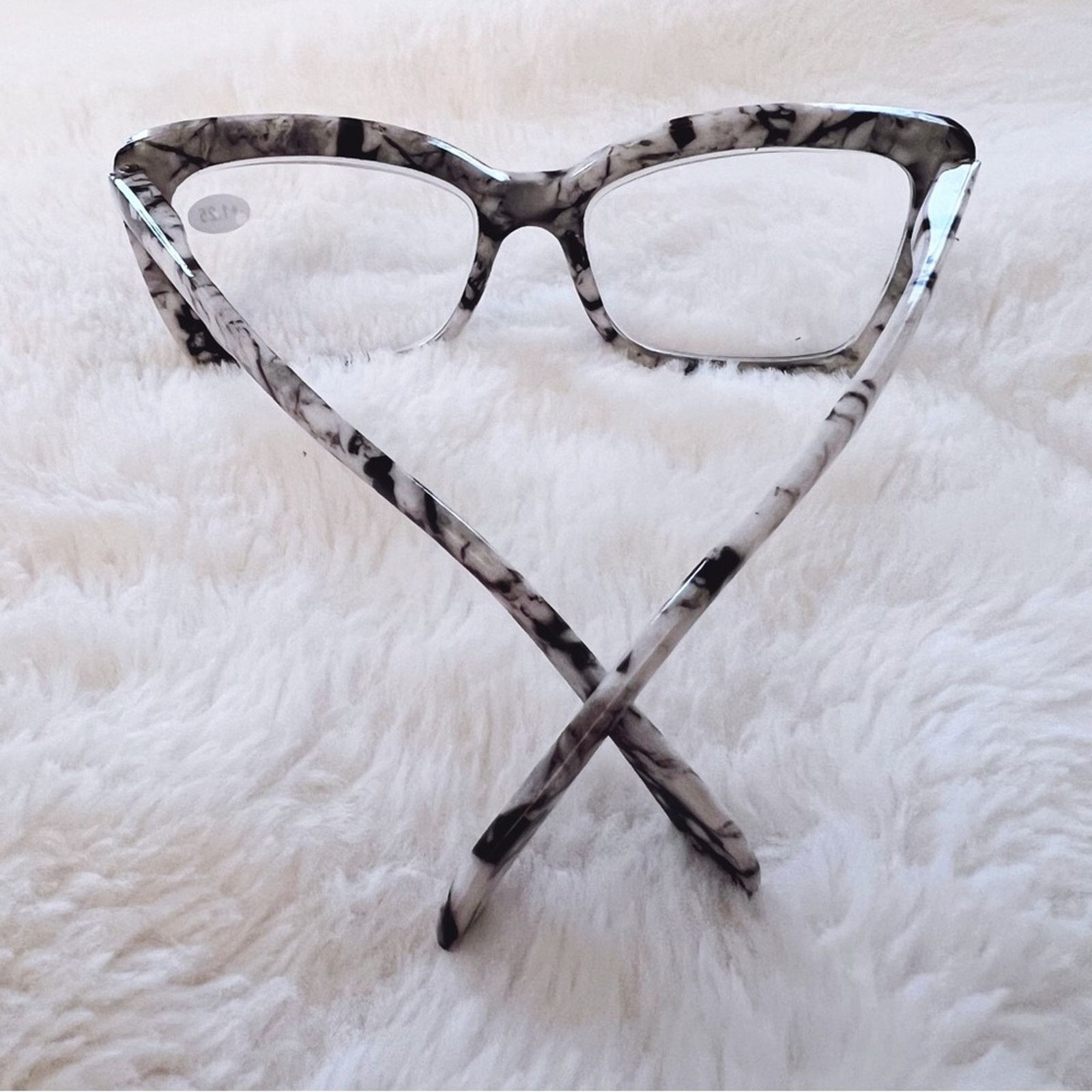Other Leila White Marble Cateye Oversized Reader Glasses Size ONE SIZE - 9 Thumbnail