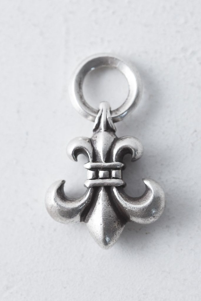 Fleur De Lys Chrome Hearts | Grailed