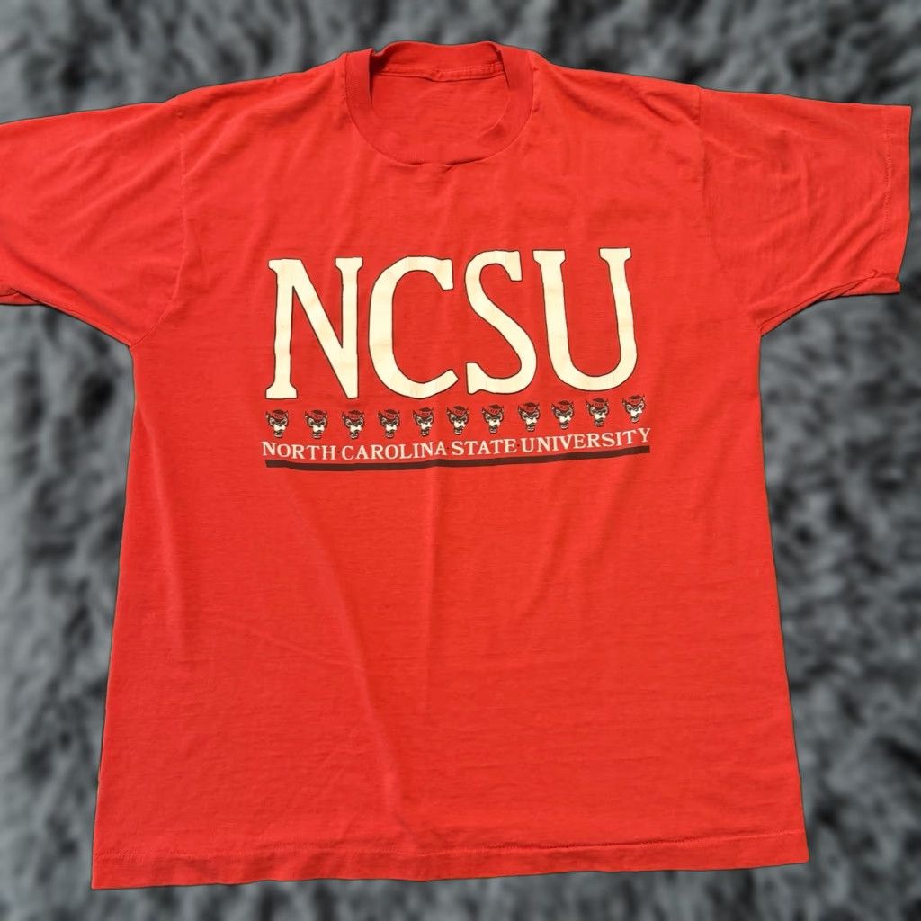 Vintage VINTAGE NC State University T Shirt XL Red Single Stitch 80s College Wolfpack NCSU Mens Size US XL / EU 56 / 4 - 1 Thumbnail