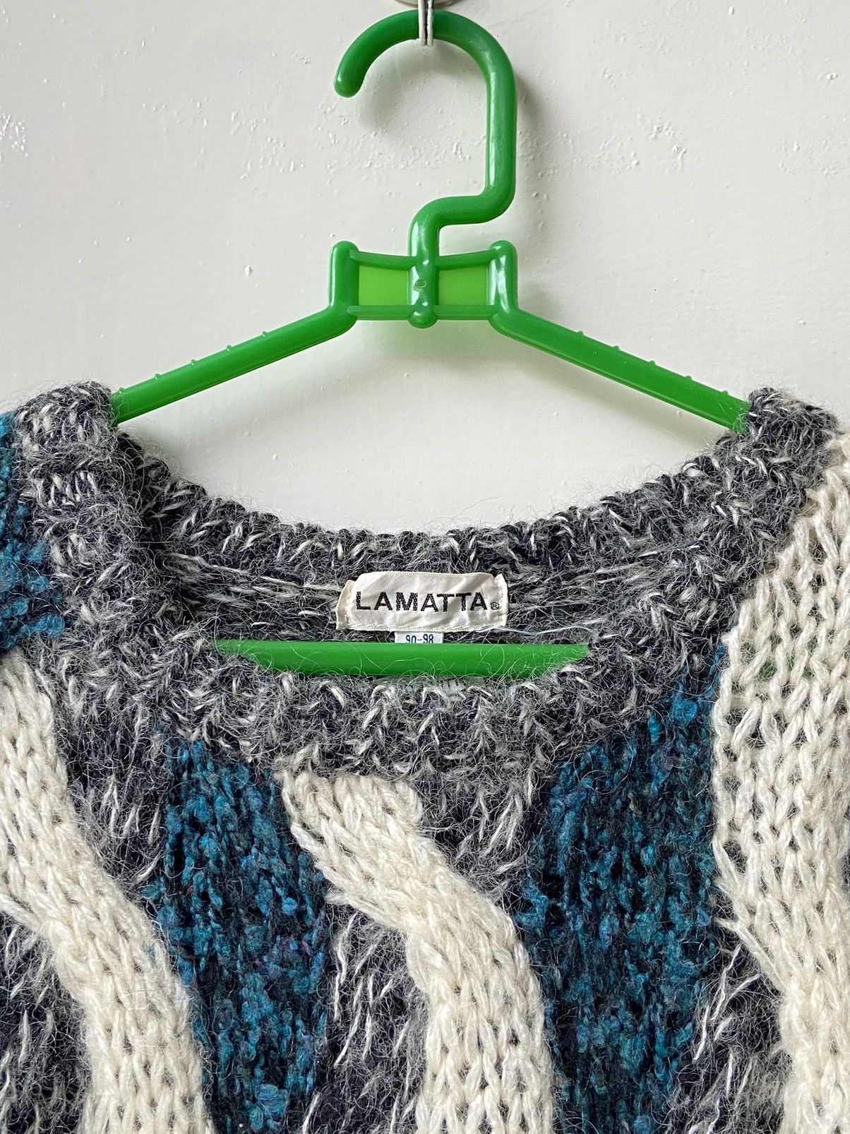 Handmade LAMATTA Hand Knitting Sweater Size US M / EU 48-50 / 2 - 5 Thumbnail