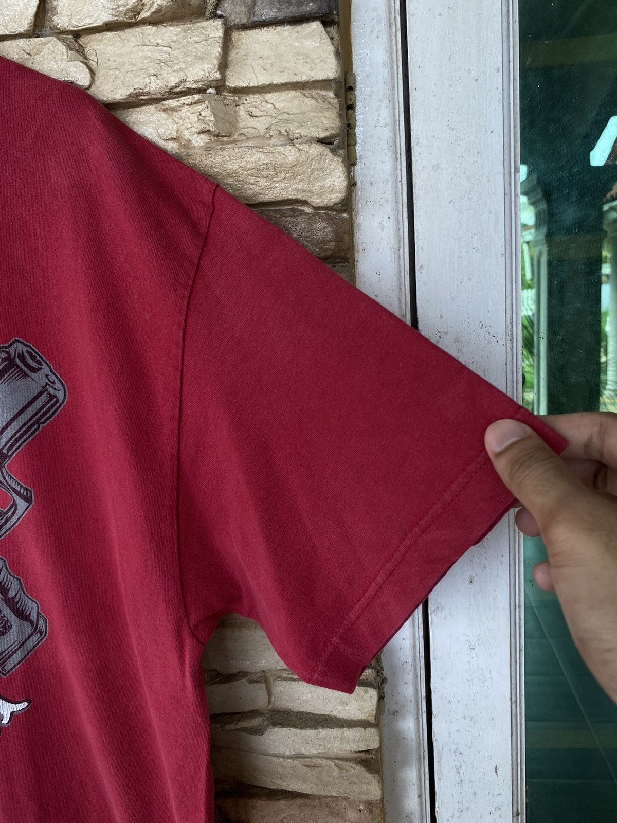 Band Tees × Metal Mulisha × Vintage Metal Mulisha Skull Double Pistol Red Tshirt Size US L / EU 52-54 / 3 - 3 Thumbnail