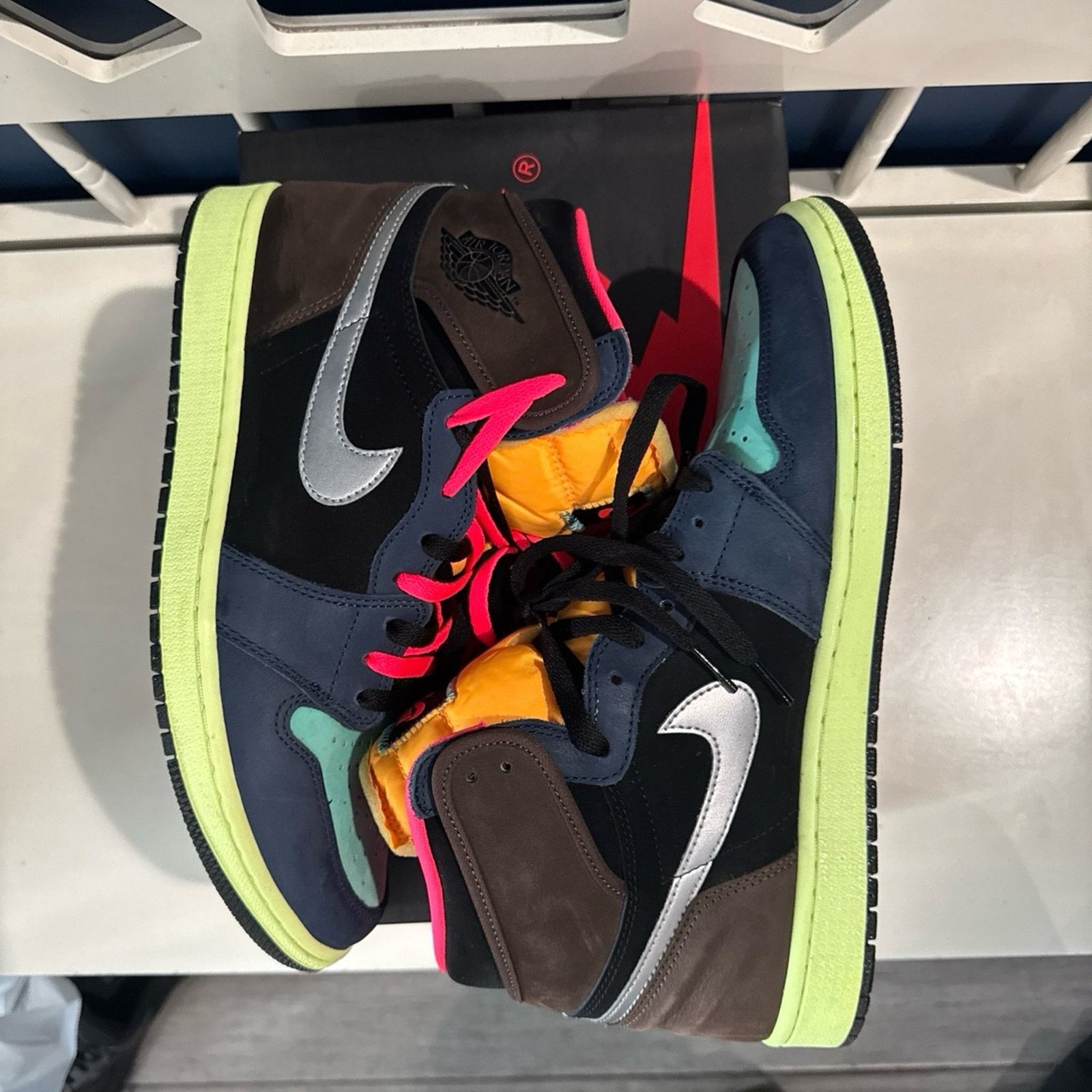 Nike Air Jordan 1 Biohazard Size US 11 / EU 44 - 2 Thumbnail