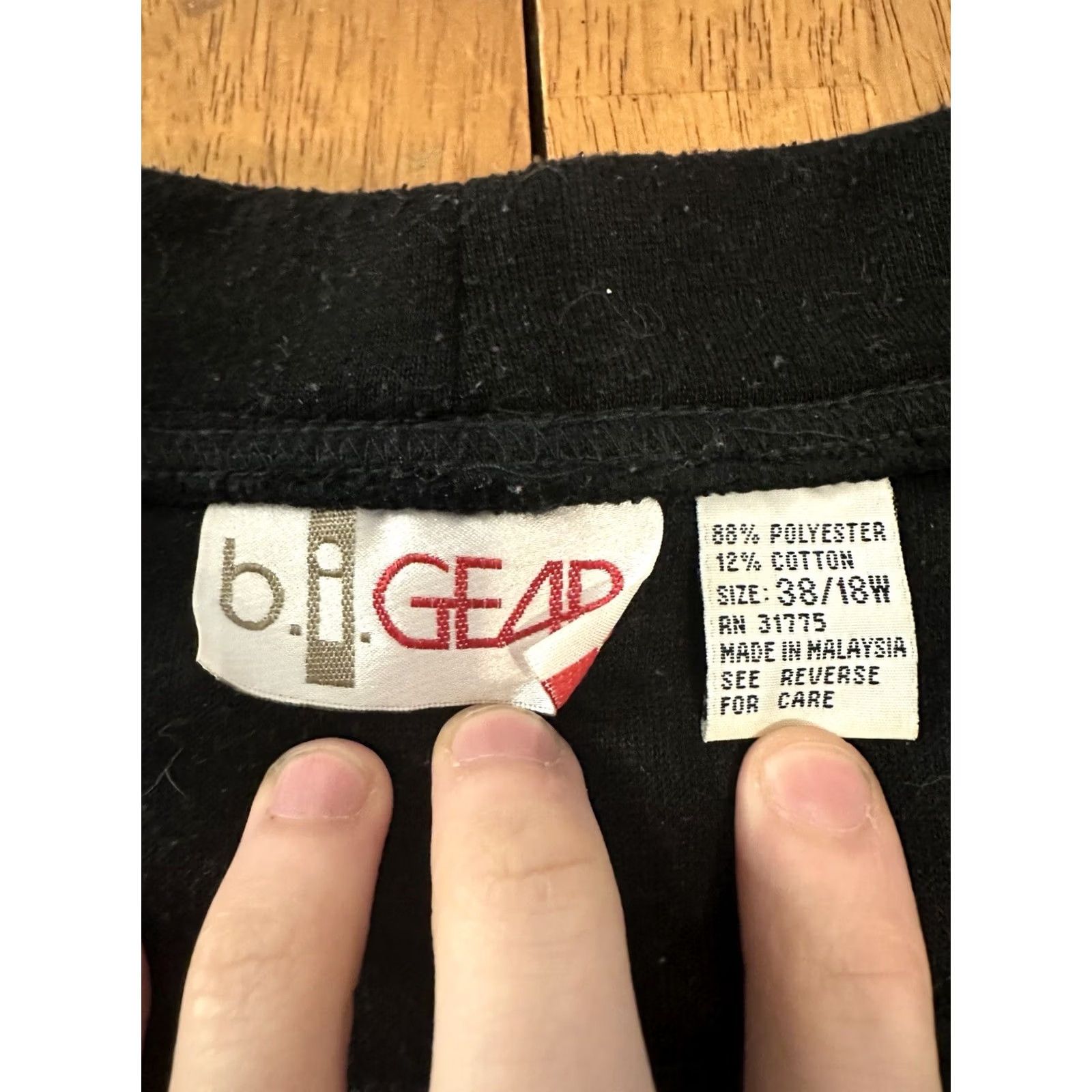 Vintage Vintage B.I. Gear Cardigan Sweater Black 18W Women’s Size XXL / US 16-18 / IT 52-54 - 2 Thumbnail