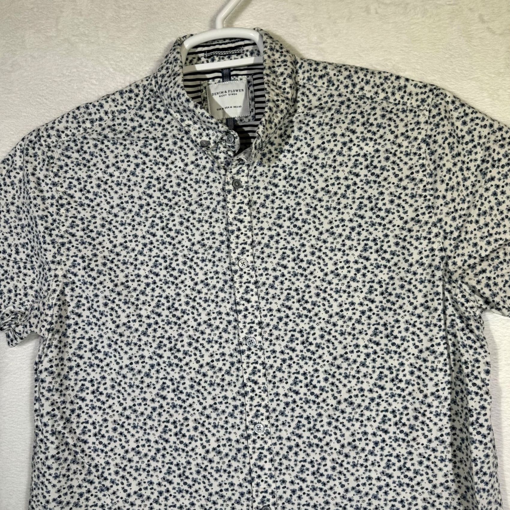 Denime Denim & Flower Shirt Mens Medium Blue White Floral Button-Down Short Sleeve Casual Summer Shirt Size US M / EU 48-50 / 2 - 5 Thumbnail