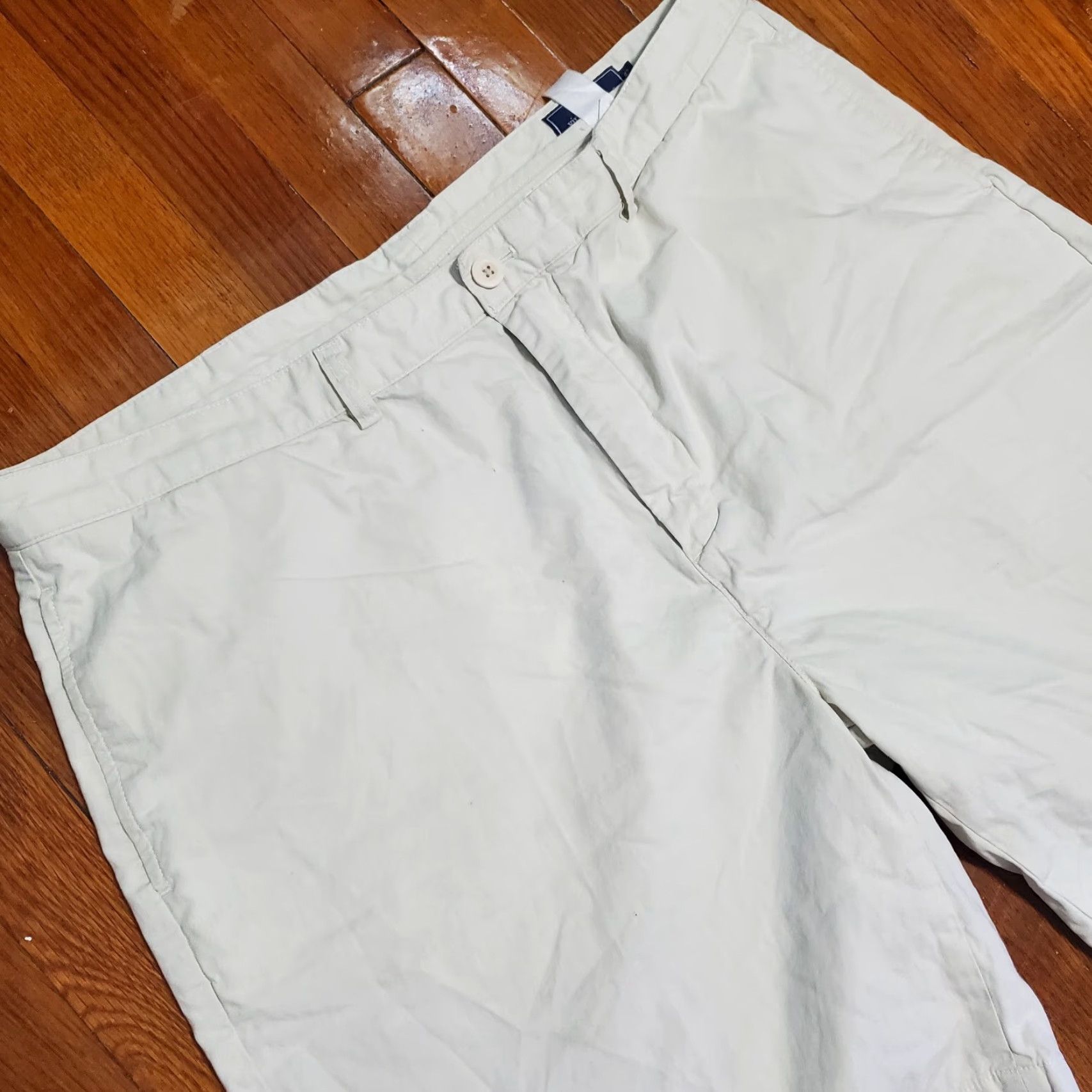Vineyard Vines Vineyard Vines Mens Club Shorts 42 Beige Chino Cotton Regular Zip Button Logo Slas 9in Inseam Peter Style Preppy Mens Size US 42 / EU 58 - 4 Thumbnail