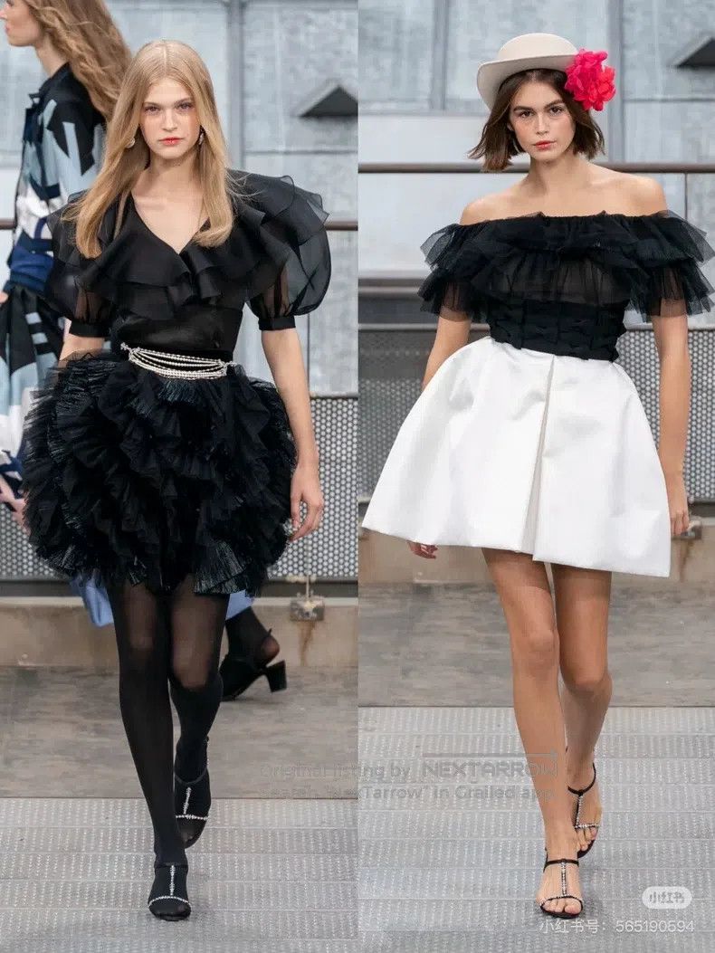 Chanel Chanel The most beautiful satin puffy skirt in the roof se Size 42" / US 20 - 8 Thumbnail