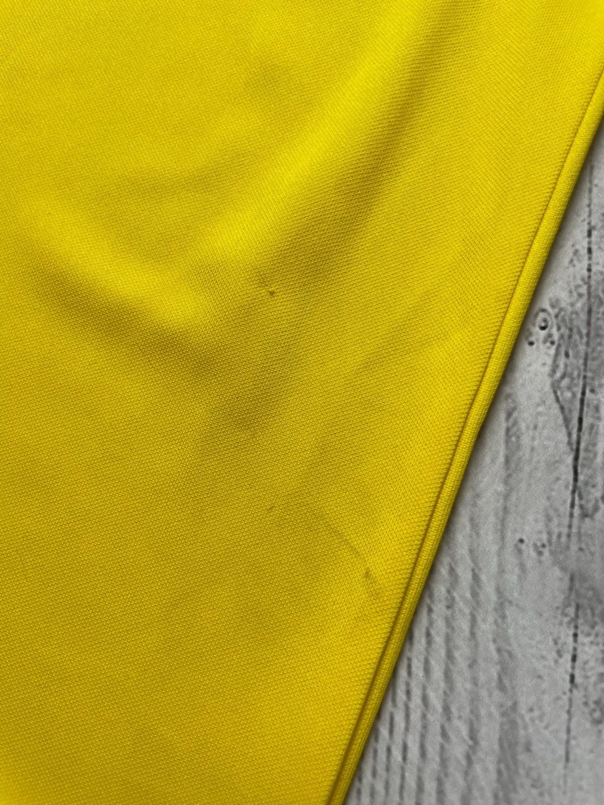 Vintage Vintage Soccer tee yellow Brasil Brazil size S Size US S / EU 44-46 / 1 - 6 Thumbnail