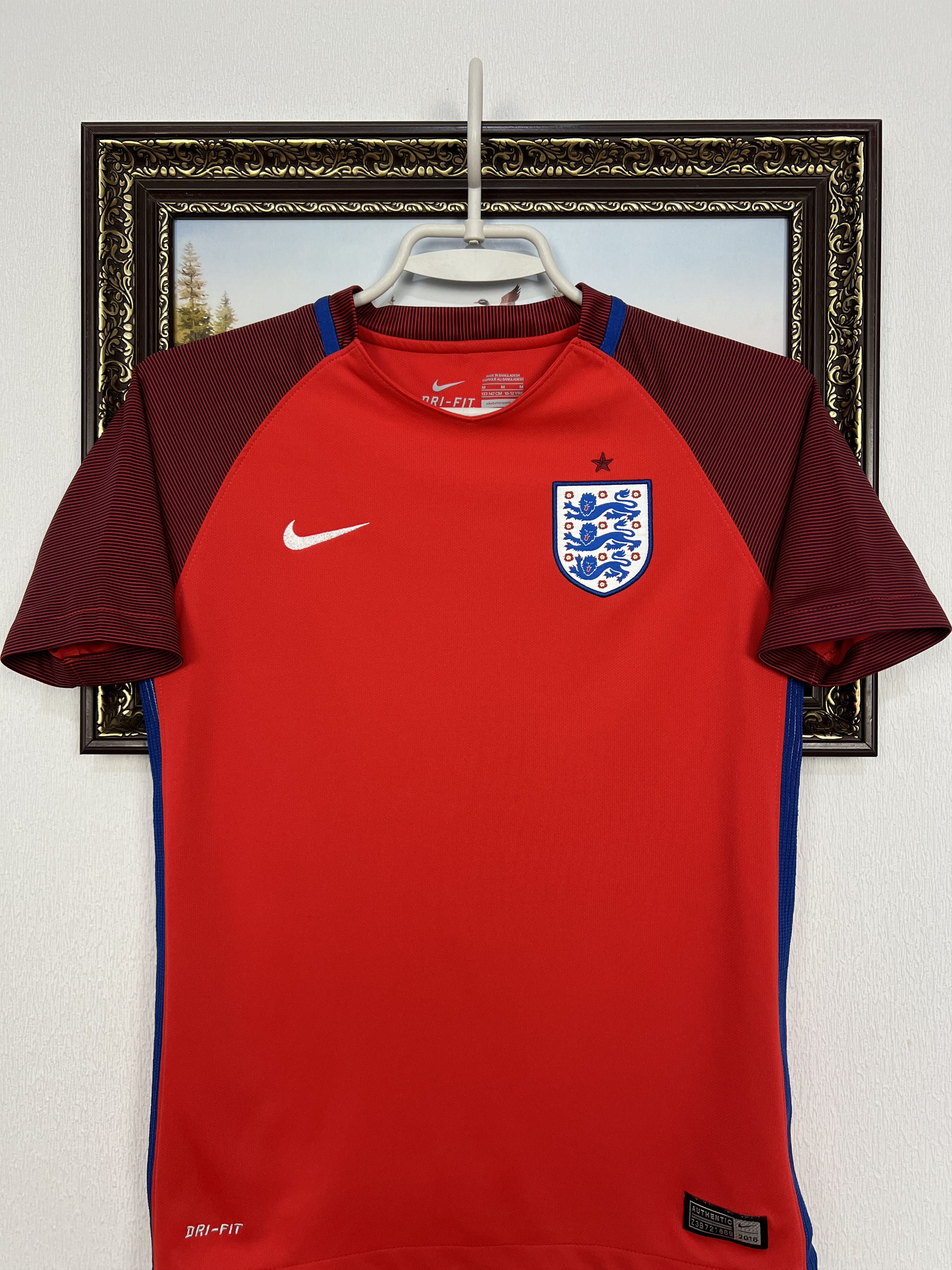 Nike England Away football shirt 2017 Nike #11 Mount Size Boys Size US XS / EU 42 / 0 - 2 Thumbnail