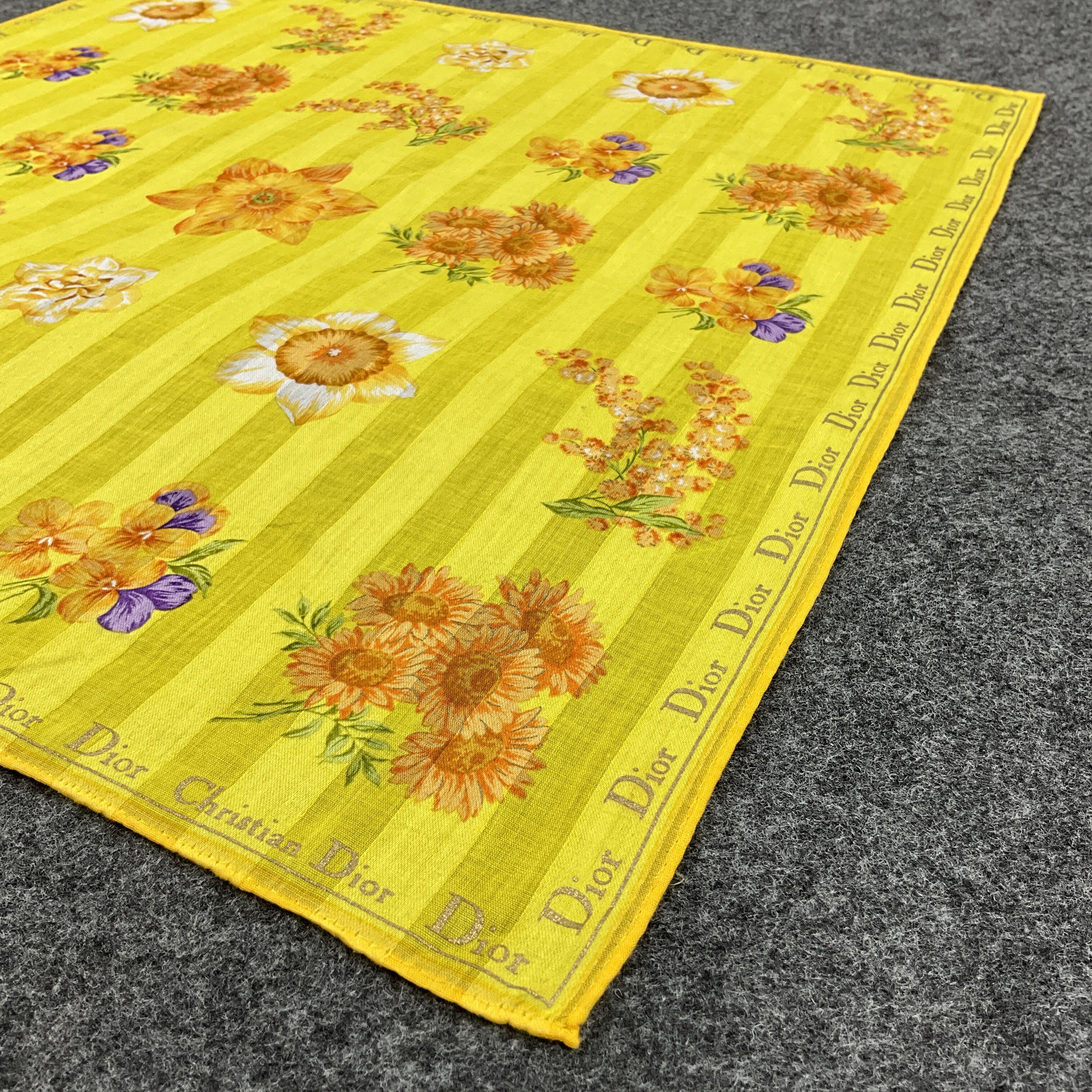Vintage Christian Dior Handkerchief / Bandana / Neckerchief B064 Size ONE SIZE - 6 Thumbnail