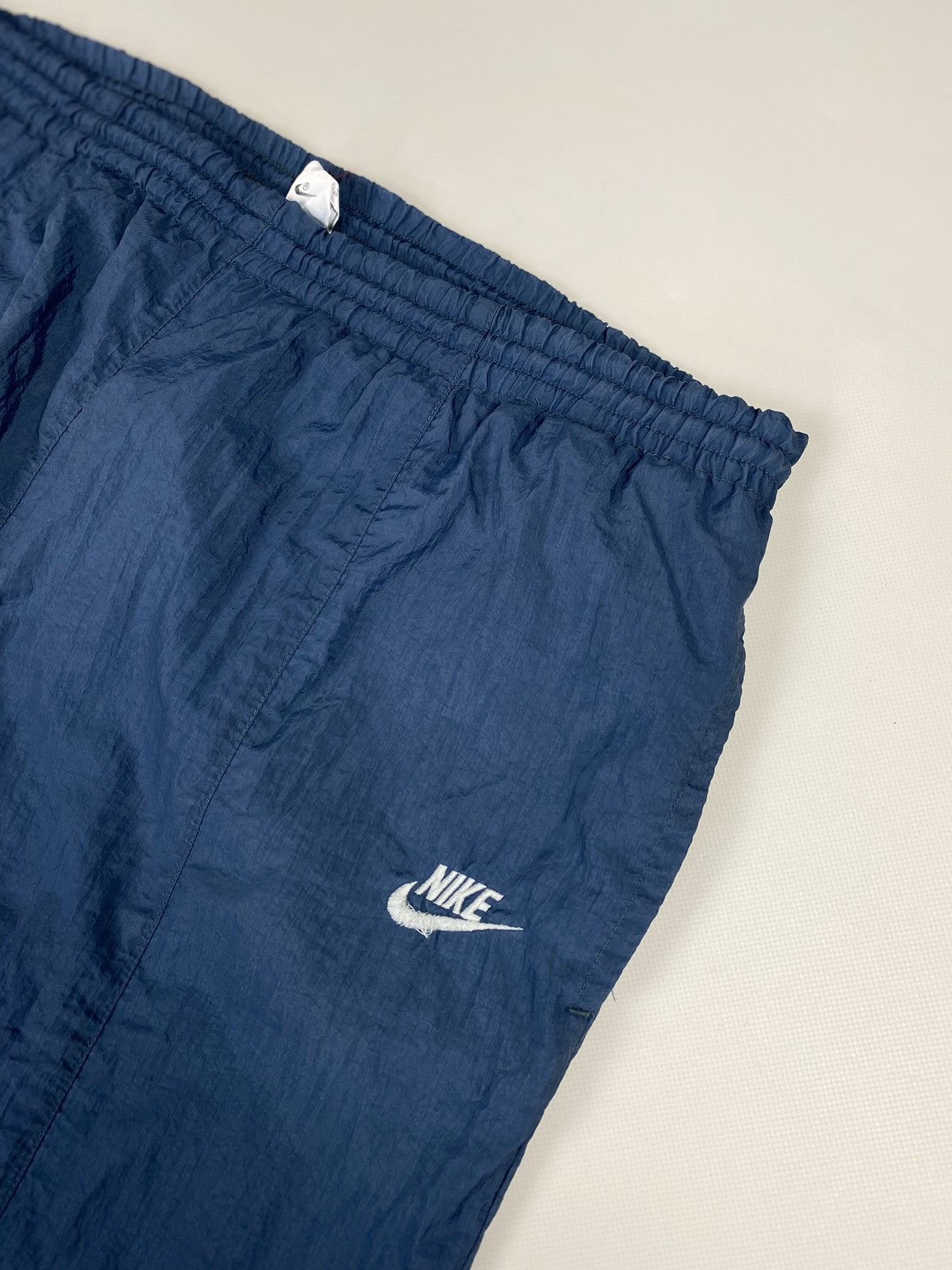 Nike Nike vintage men’s nylon track pants size M Size US 32 / EU 48 - 12 Thumbnail