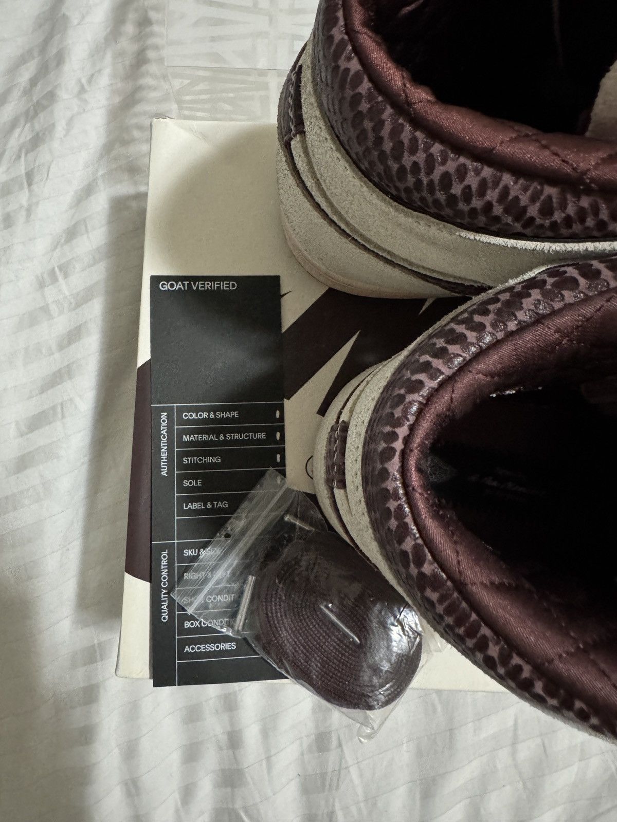 A Ma Maniere × Jordan Brand A Ma Maniére x Air Jordan 1 High OG ‘Airness’ Size US 11 / EU 44 - 9 Thumbnail