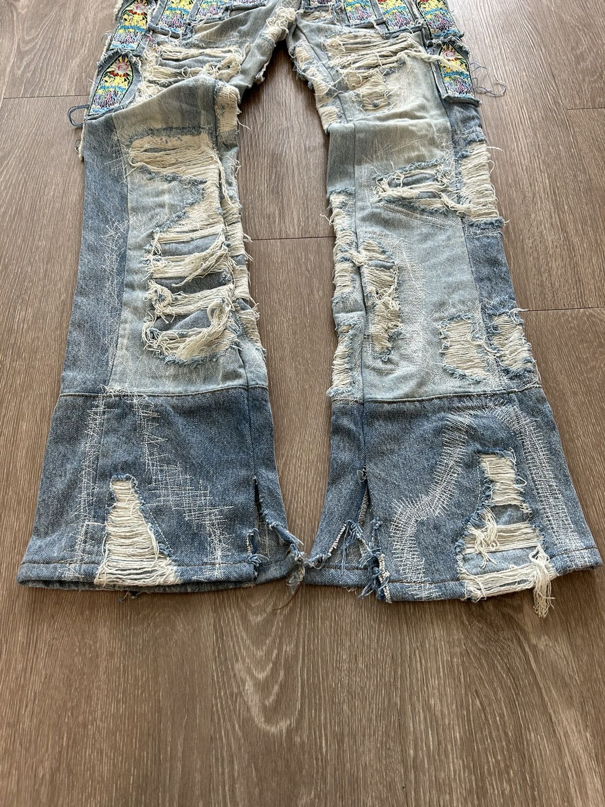 Who Decides War WDW Stain Glass Patch Flare “Coliseum Fusion” Denim Jeans Size US 29 - 3 Thumbnail