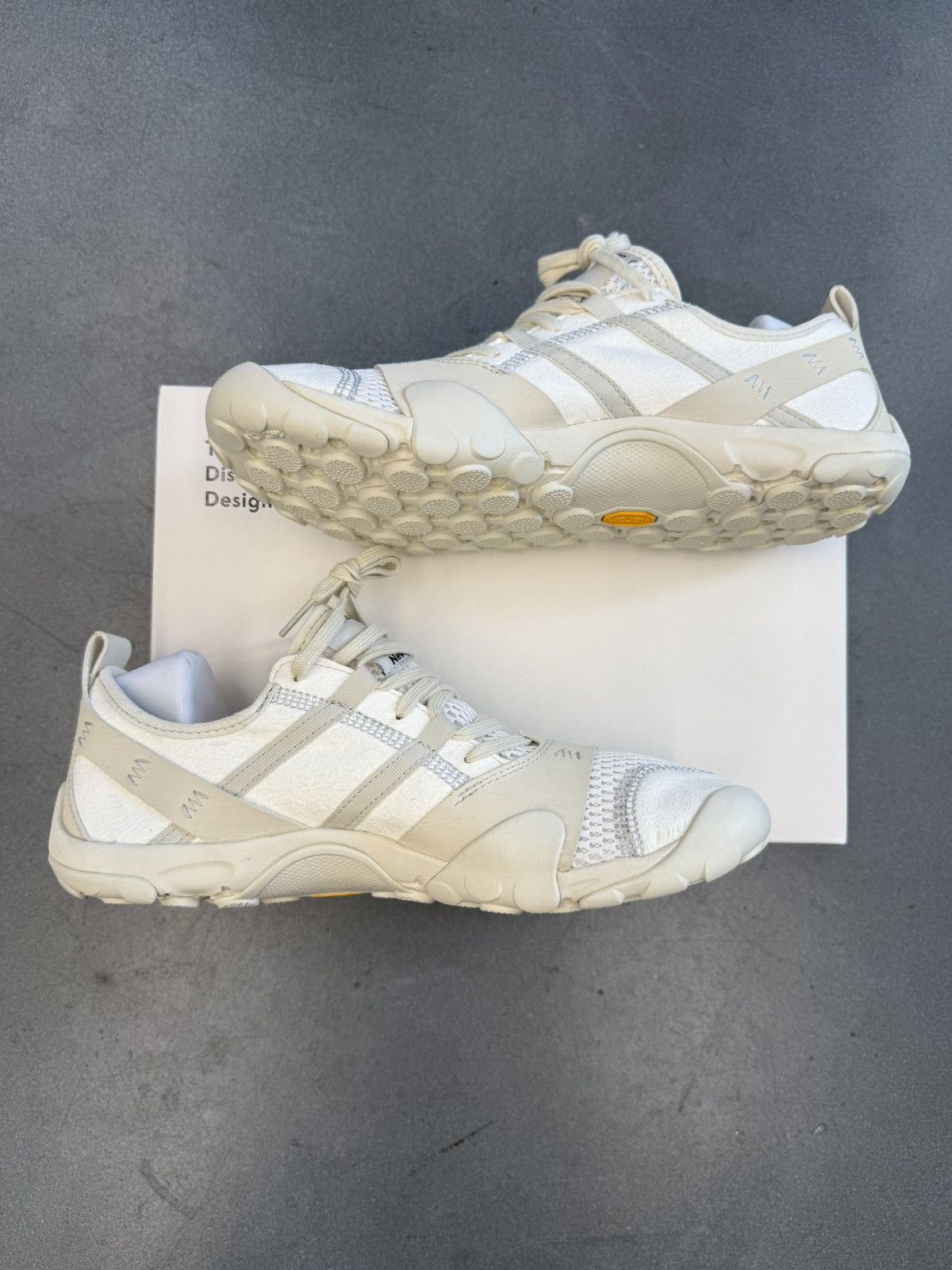 New Balance 2025 New Balance MT10 District Vision Cloud Dancer Size US 9 / EU 42 - 2 Thumbnail
