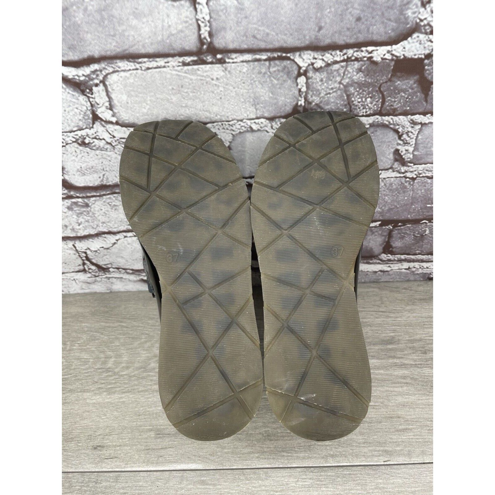 Other Musette Pewter Metallic Patent Leather Kiltie Wedge Shoes Wo Size US 7 / IT 37 - 19 Thumbnail
