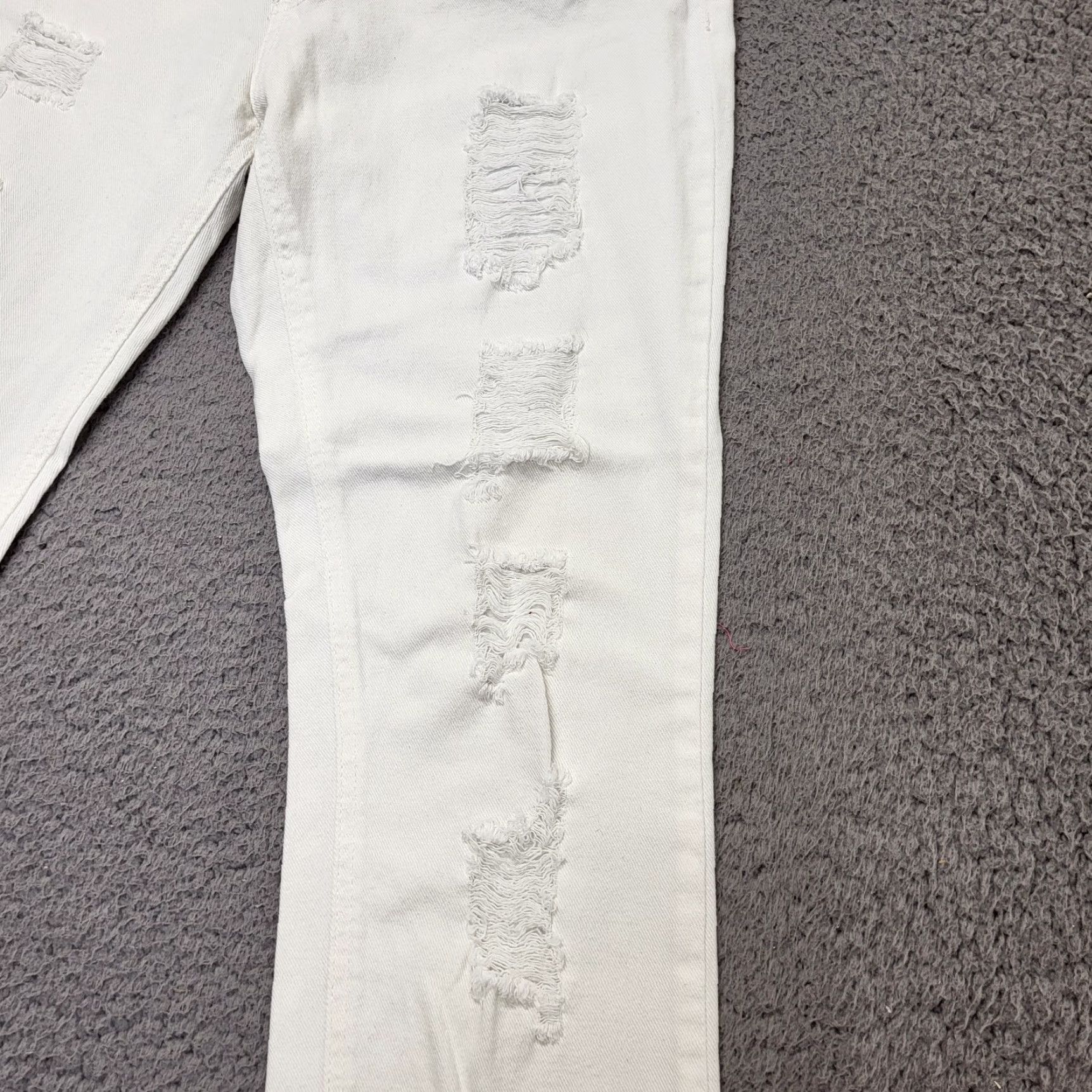 Forever 21 Indigo Rein Forever Jeans Women's 9 White Distressed Stretch Straight Skinny Jeans Size 30" / US 8 / IT 44 - 4 Thumbnail