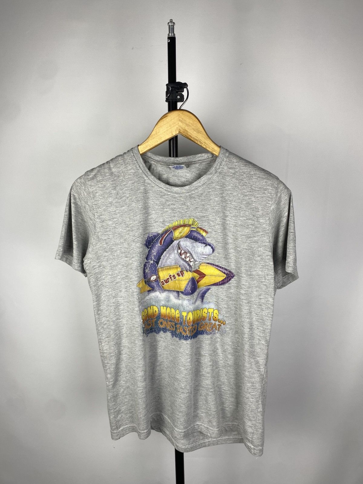 Vintage Vintage 90s Humor Shark Sex Porn Surf T-shirt Size US XS / EU 42 / 0 - 1 Thumbnail