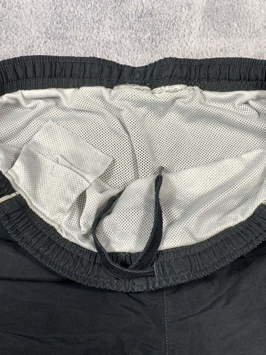 Nike × Vintage Vintage Nike trashed shorts swoosh streetwear Y2K size M Size US 32 / EU 48 - 6 Thumbnail