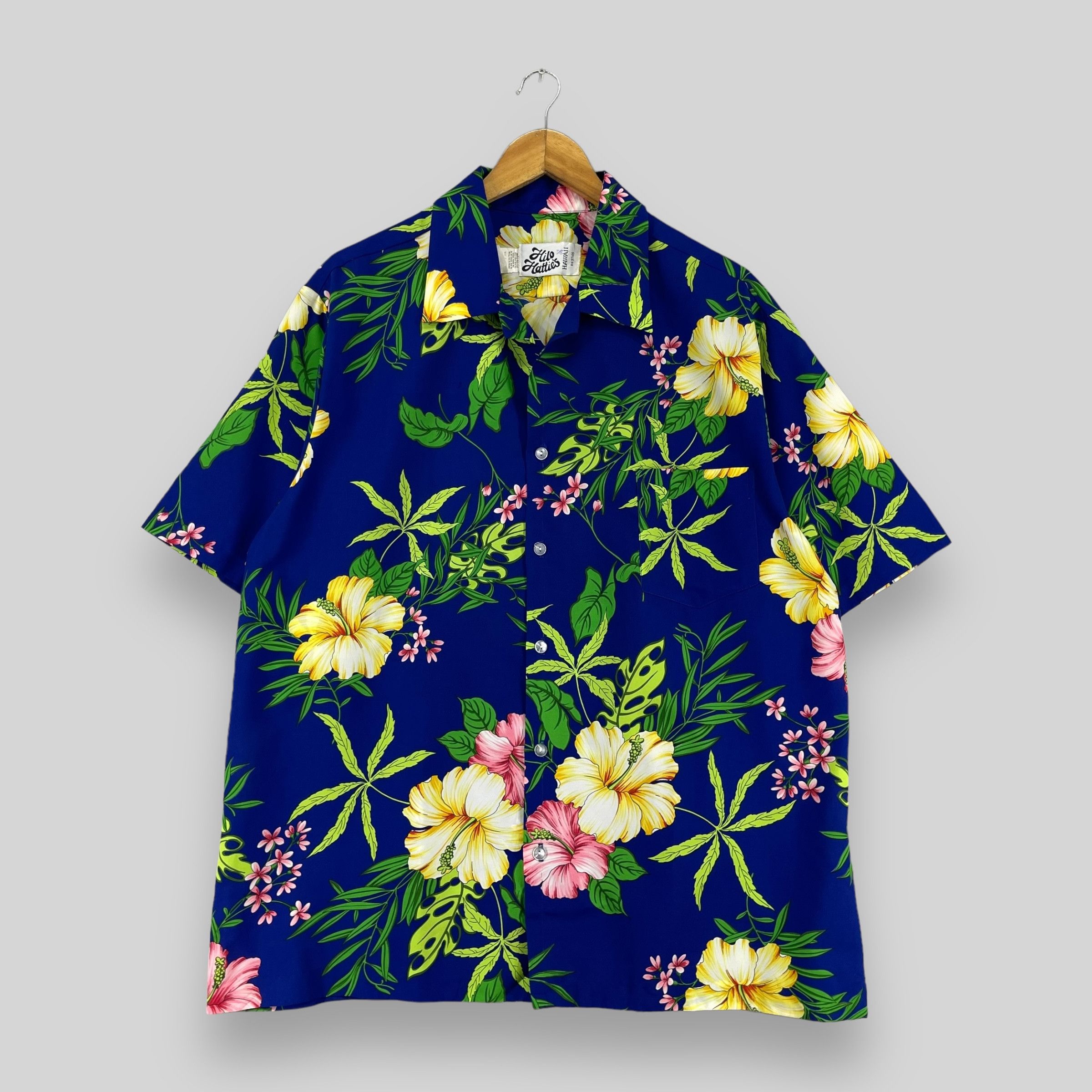 Japanese Brand × Vintage Vintage HILO HATTIES Hibiscus Floral Motive Shirt Button Up Size US XL / EU 56 / 4 - 1 Thumbnail