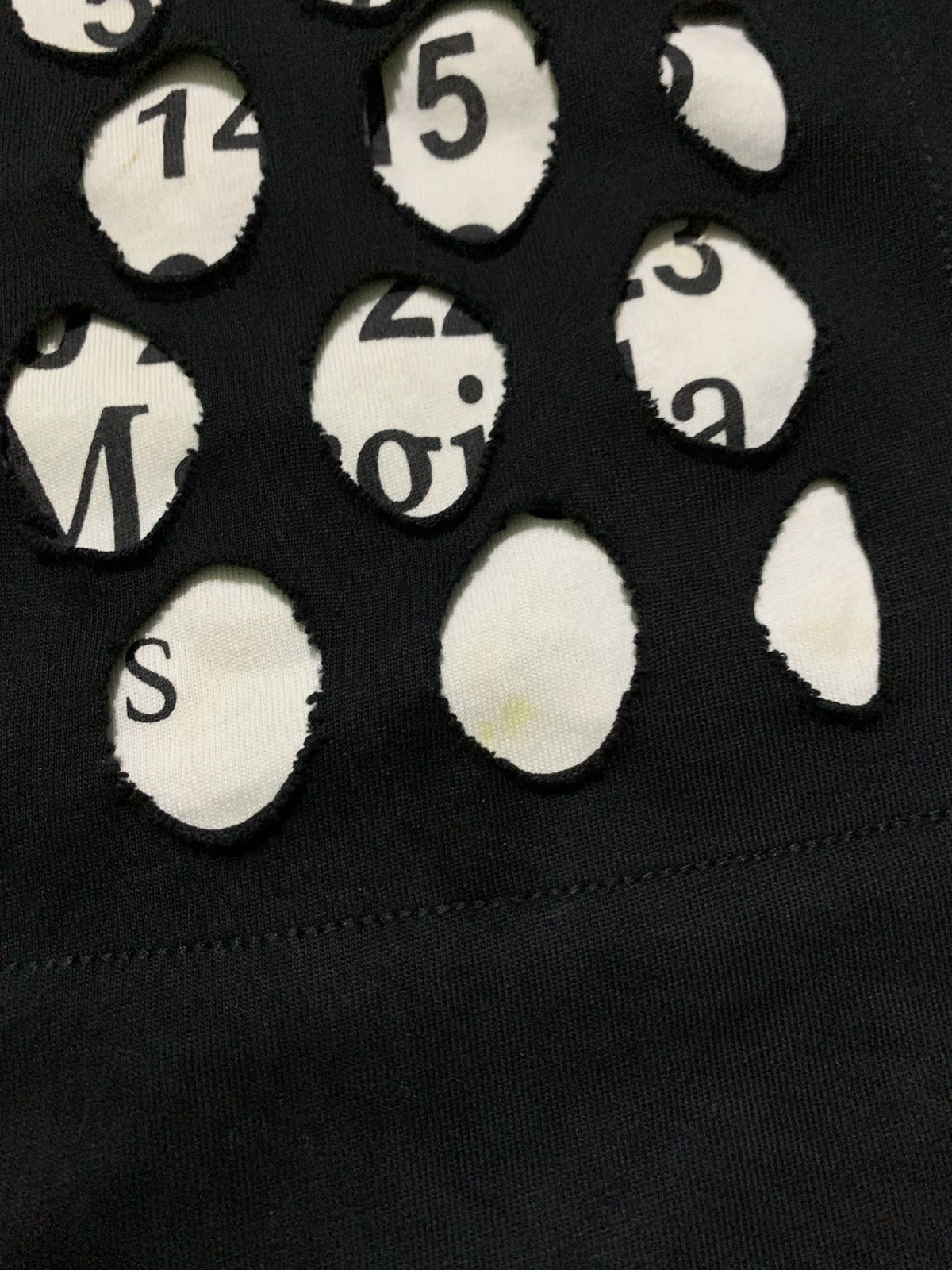 Maison Margiela Maison Margiela Punched Holes Tshirt Size US L / EU 52-54 / 3 - 5 Thumbnail