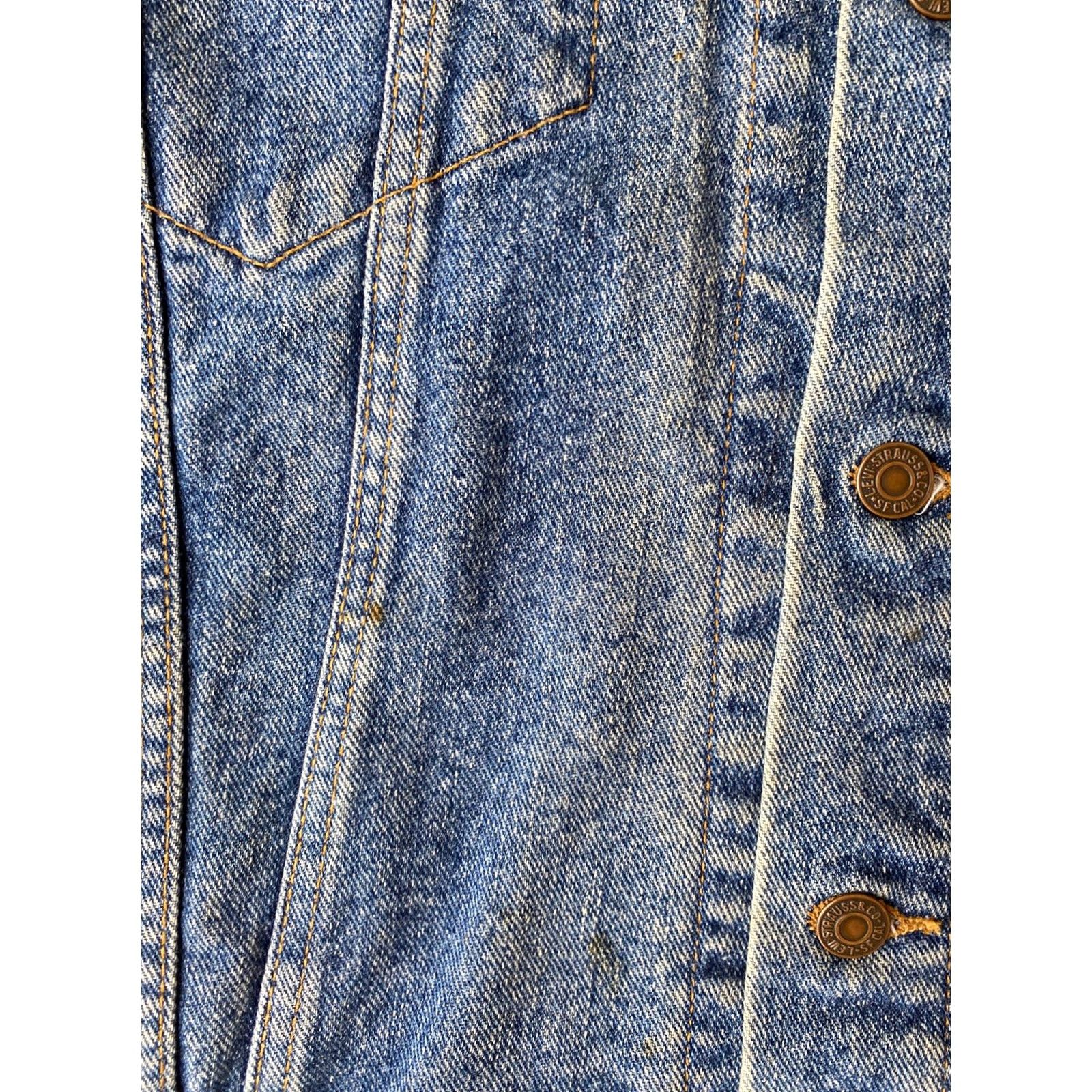 Denime Levis Denim Trucker Jacket Jean 70598 4891 Large Blue Denim Jacket Mens 4 Pockets Collared Smoke Free Home Size US 33 - 3 Thumbnail