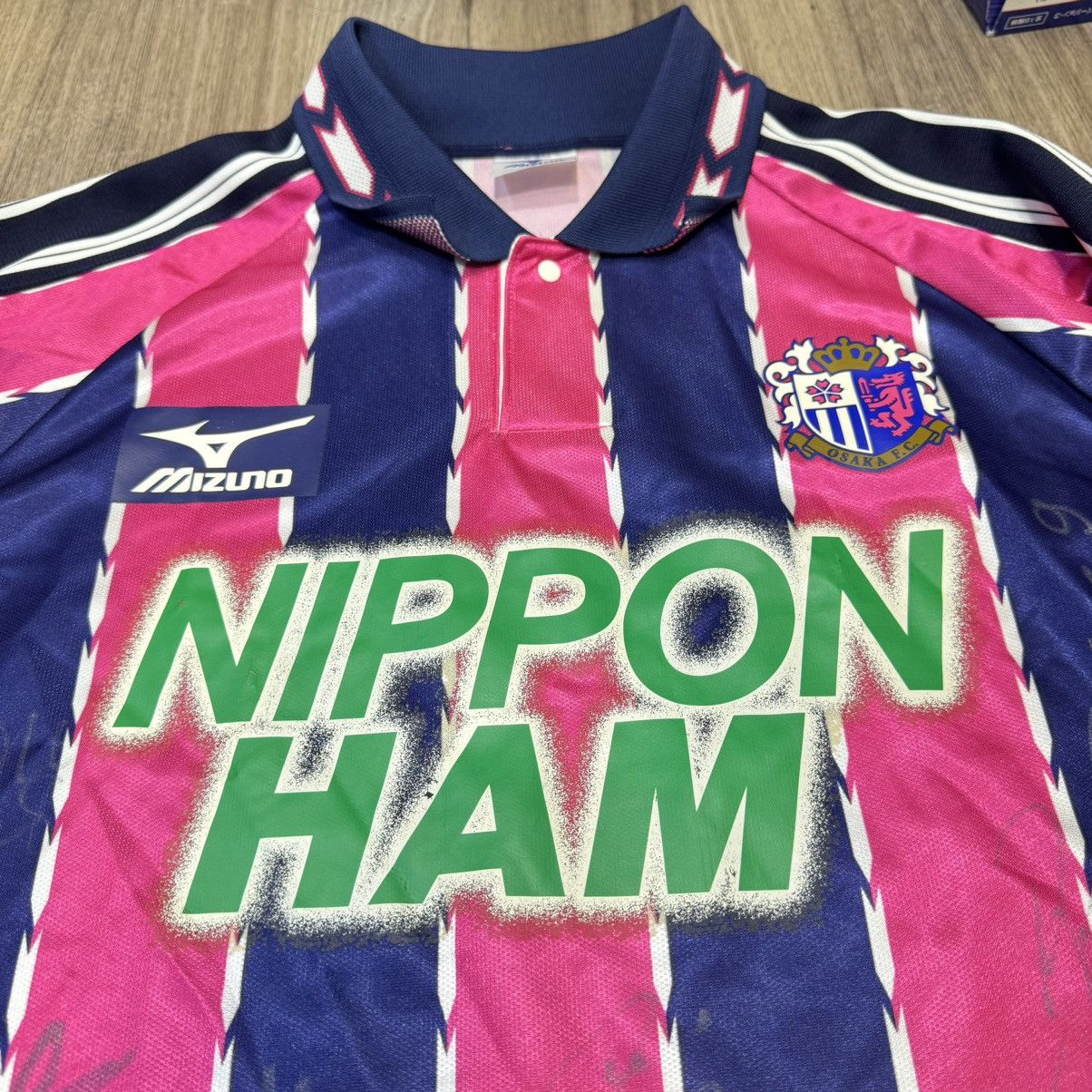 Osaka cezero 2000s home team signed shirt