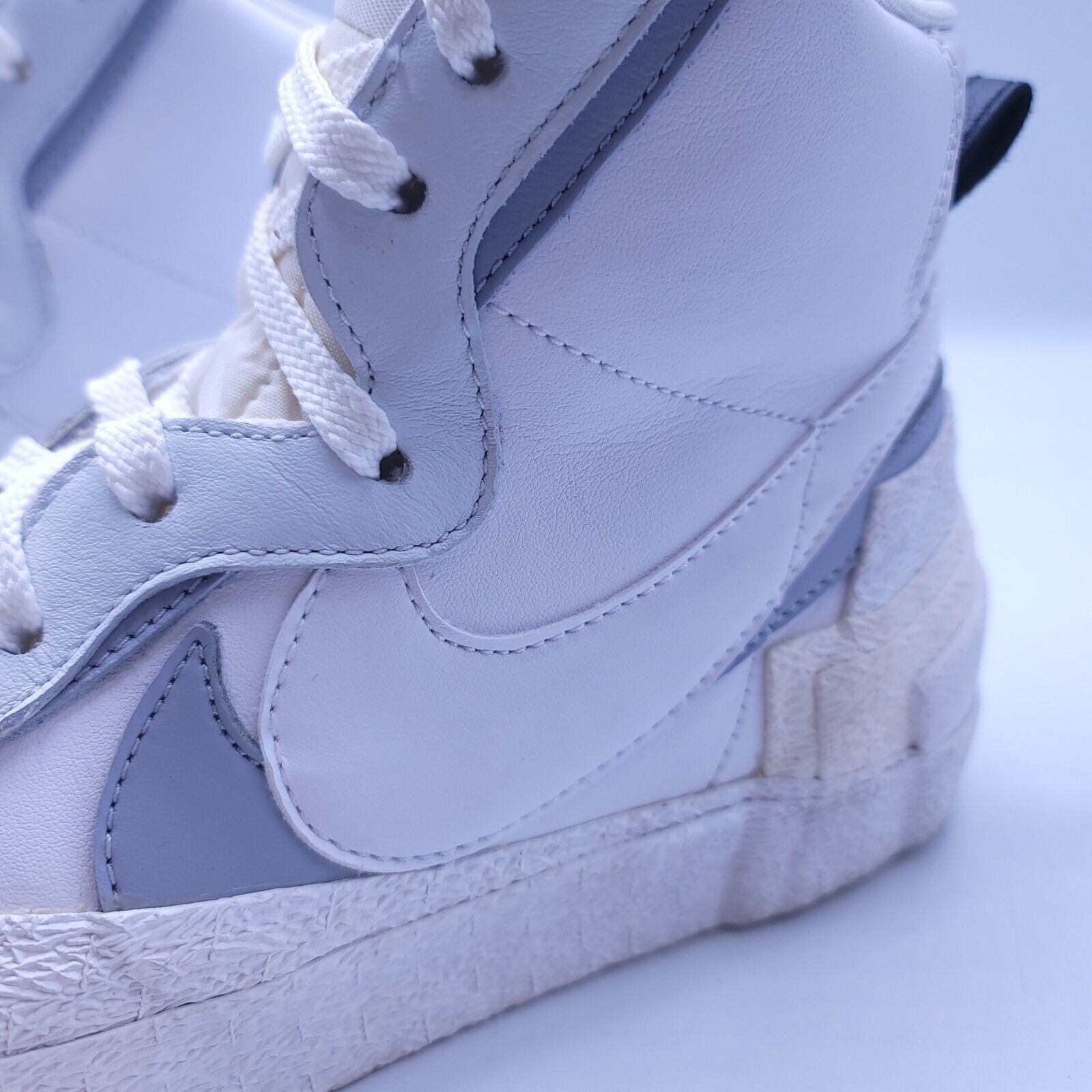 Nike Nike Blazer Mid Sacai Shoe Mens Size 11 BV0072-100 white Size US 11 / EU 44 - 8 Thumbnail