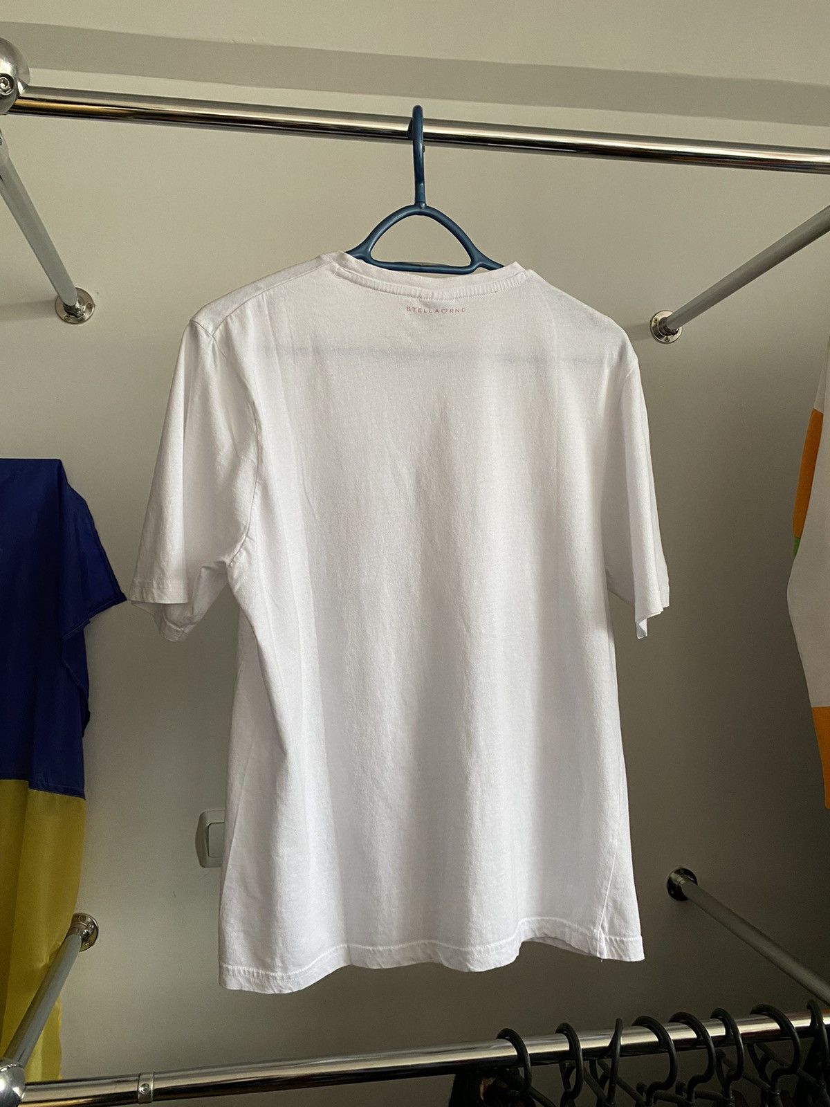 Stella McCartney × Vintage Vintage Stella McCartney Comic Relief T-shirt Y2K Size US M / EU 48-50 / 2 - 5 Thumbnail