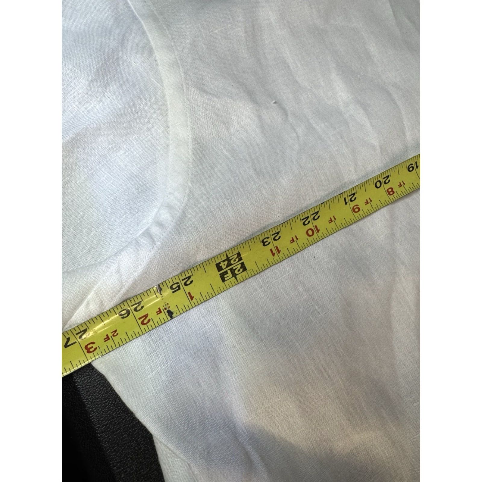 UNTUCKit VINTAGE Untuckit Mens 3XL Solid White Long Sleeve Button-Up Shirt Linen 100% Linen Mens 3XL White Long Sleeve Button-Up Shirts Size US XXL / EU 58 / 5 - 7 Thumbnail