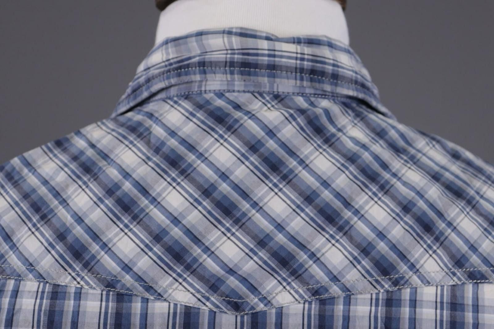 Napapijri Napapijri Geographic Blue Check Button Down Shirt Size L Size US L / EU 52-54 / 3 - 10 Thumbnail