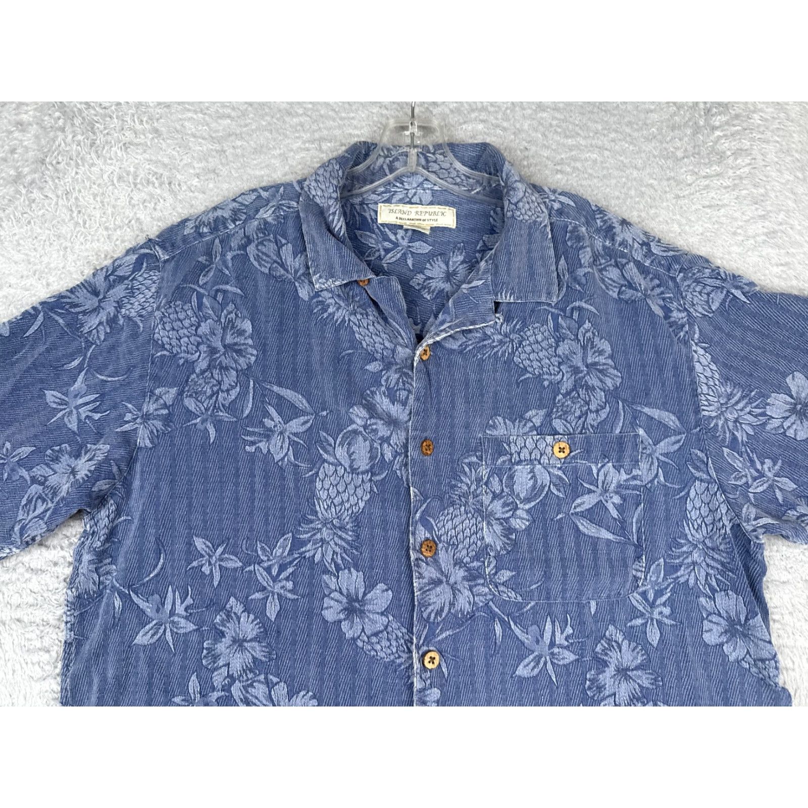 Vintage Island Republic Shirt Men Large Blue Floral Pineapple Silk Button Hawaiian Size US L / EU 52-54 / 3 - 4 Thumbnail