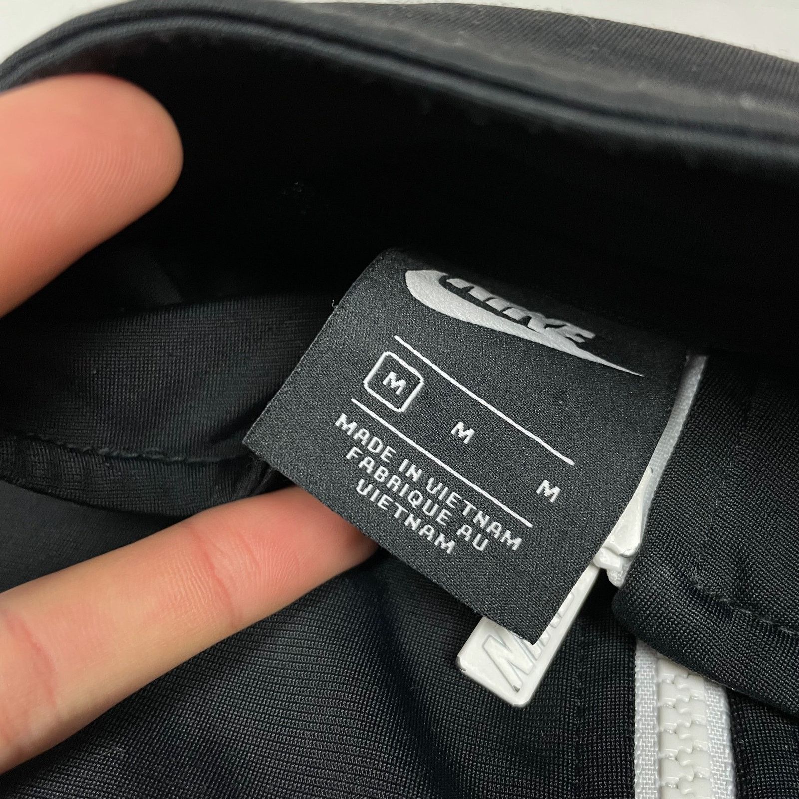 Nike Nike Women Black/White Polyester Full Zip Track Suit Medium Size M / US 6-8 / IT 42-44 - 17 Thumbnail