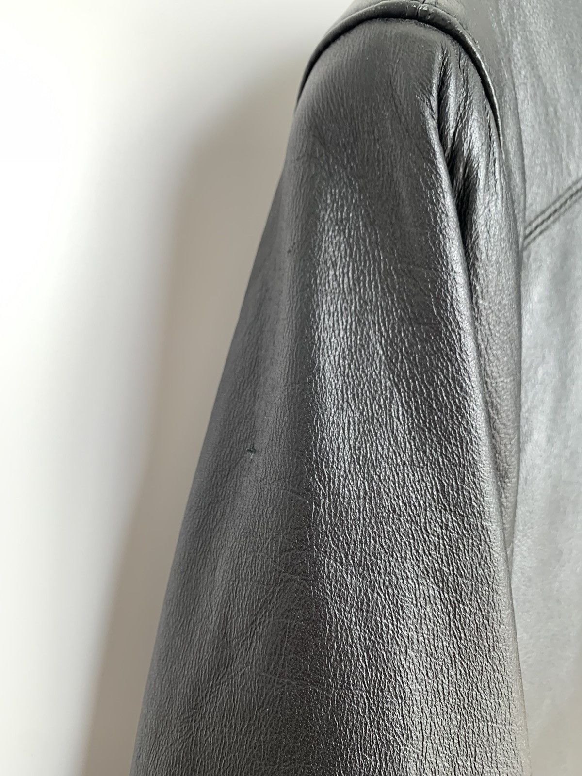 Leather Black leather Jacket casual classic style Size US M / EU 48-50 / 2 - 6 Thumbnail