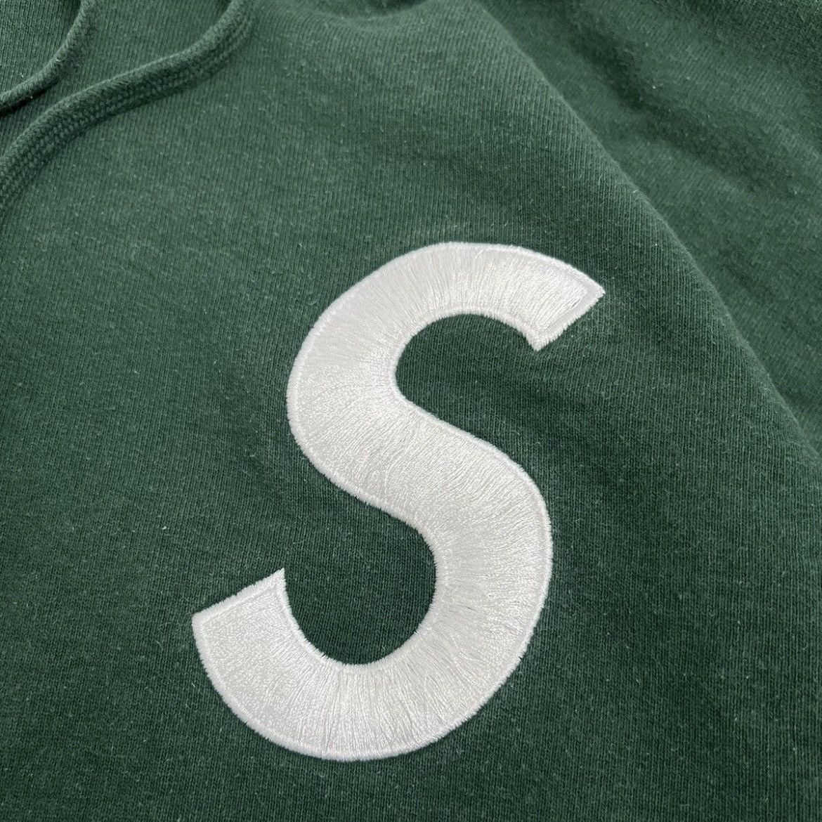 Supreme Supreme S Logo Split Hooded Dark Green Rare Size US XL / EU 56 / 4 - 2 Thumbnail