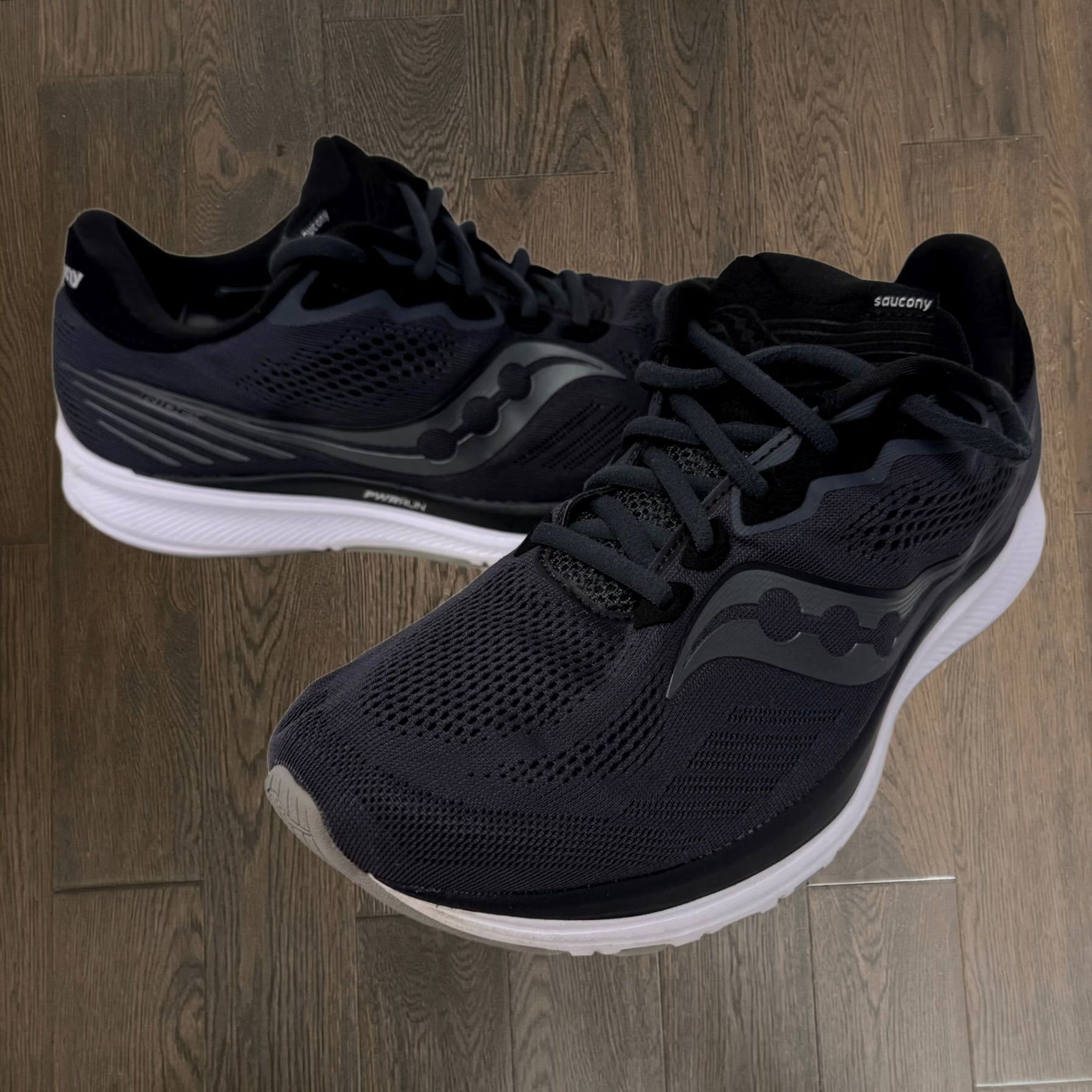 Saucony Ride 15 Running Shoes Dark Gray Athletic Sneakers Size 9.5 W Flaw Mens, Men's (Size 10)