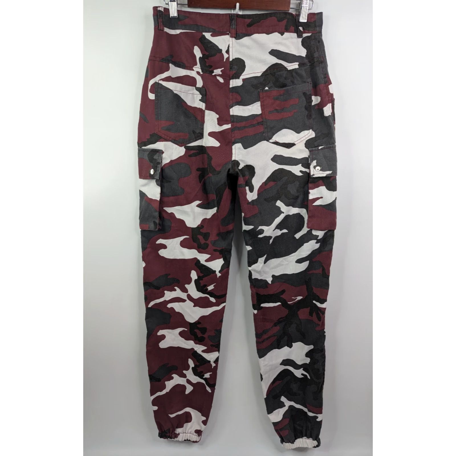 Missguided NWT Missguided Red Camo Cargo Printed Combat Trousers Joggers Women's Size 6 Size 28" / US 6 / IT 42 - 3 Thumbnail