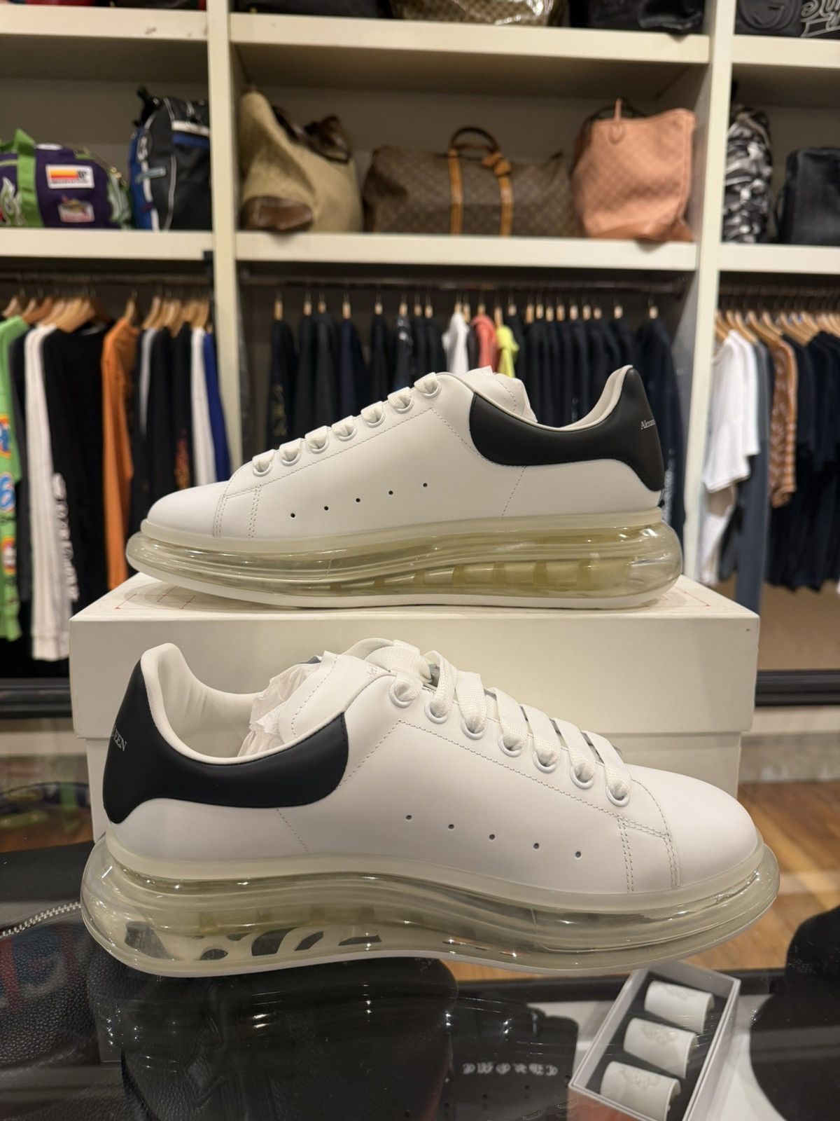 Alexander McQueen Alexander McQueen Bubble Sole Oversized Sneaker - White/Blk Size US 11 / EU 44 - 2 Thumbnail