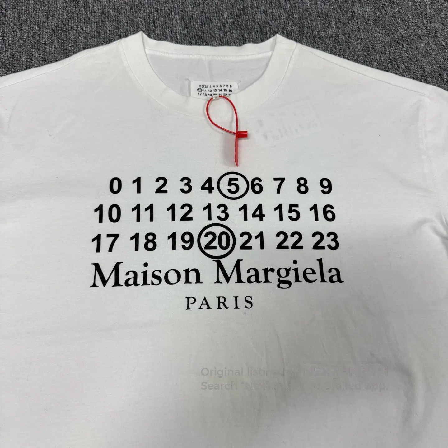 Maison Margiela Maison Margiela Letter Short-Sleeved T-shirt| Size US S / EU 44-46 / 1 - 4 Thumbnail