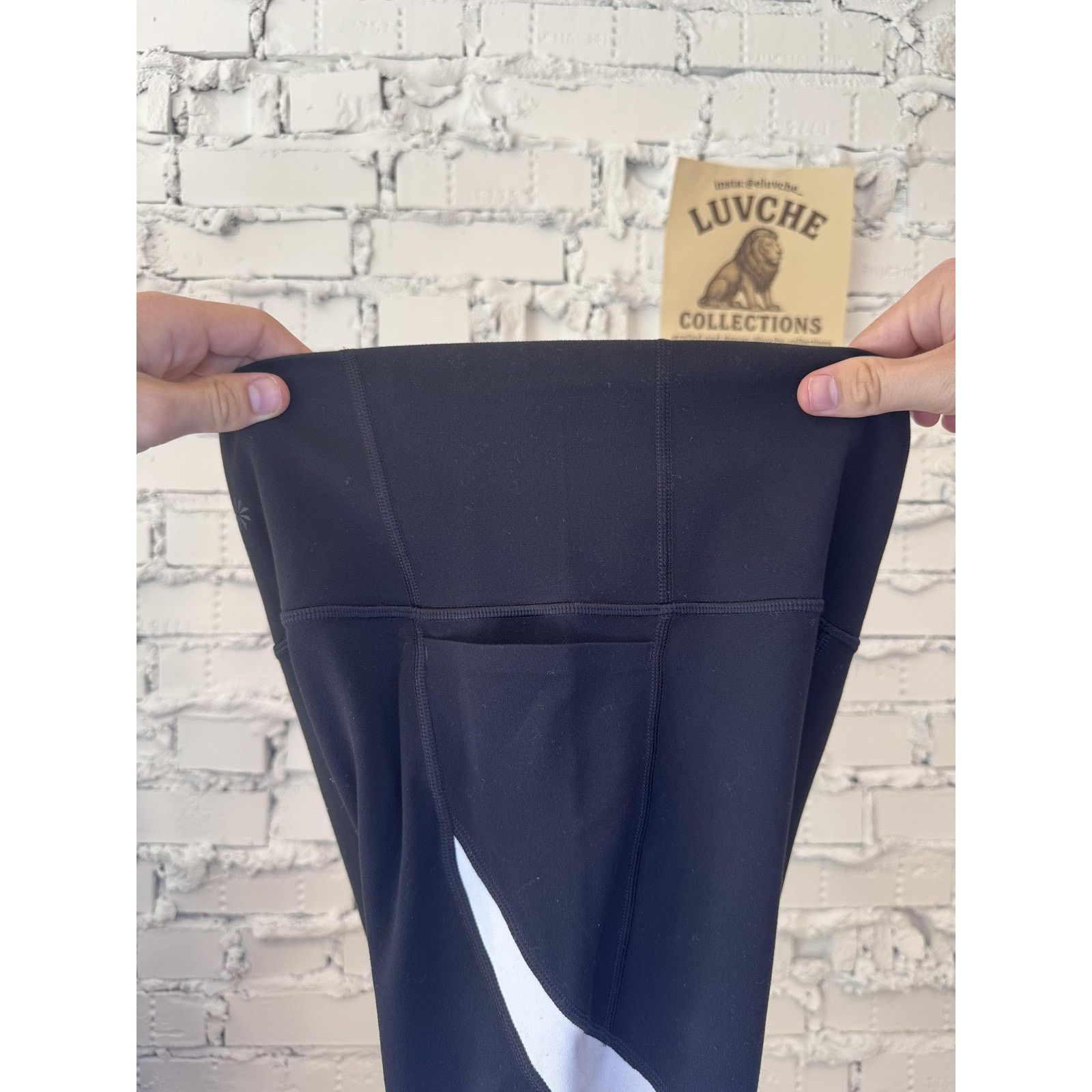 Athleta Athleta Womens XS Salutation Stash Pocket 7/8 Tight Leggings Size 26" / US 2 / IT 38 - 6 Thumbnail