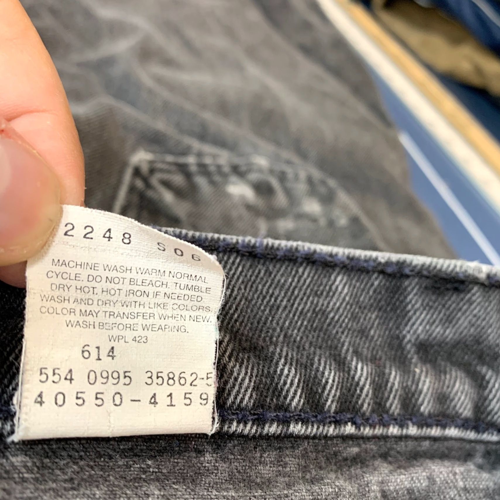 Levi's VINTAGE Levi's 550 Jeans Mens 31x33 Black Denim 90s USA Tapered 5-Pocket Size US 31 - 3 Thumbnail