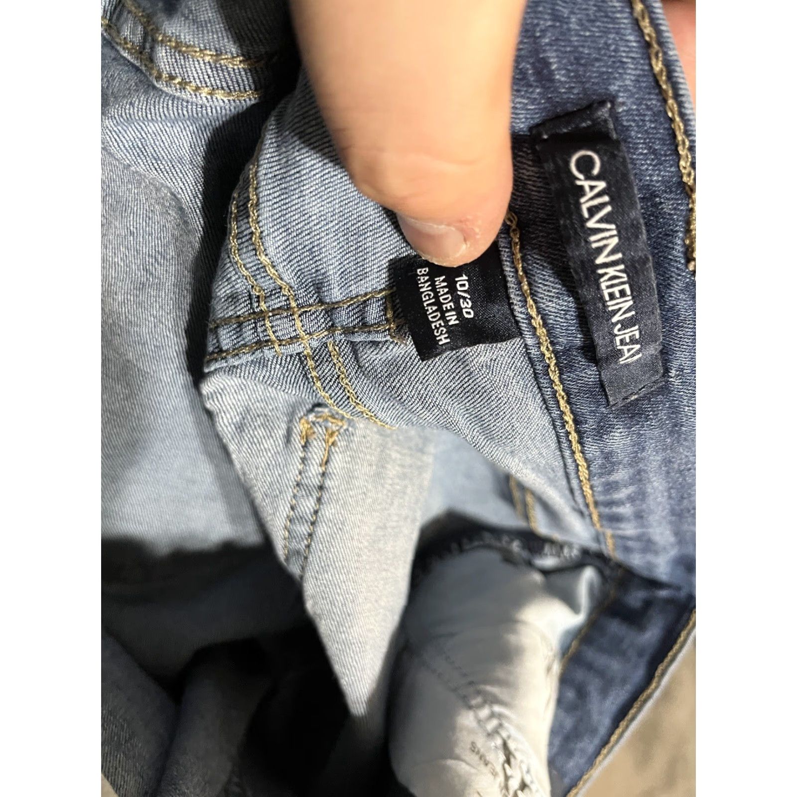 Calvin Klein **Calvin Klein Womens Dark Wash 10/30 Skinny Jeans** User: **Calvin Klein Women's Dark Wash 10/30 Skinny Jeans** Size 32" / US 10 / IT 46 - 5 Thumbnail