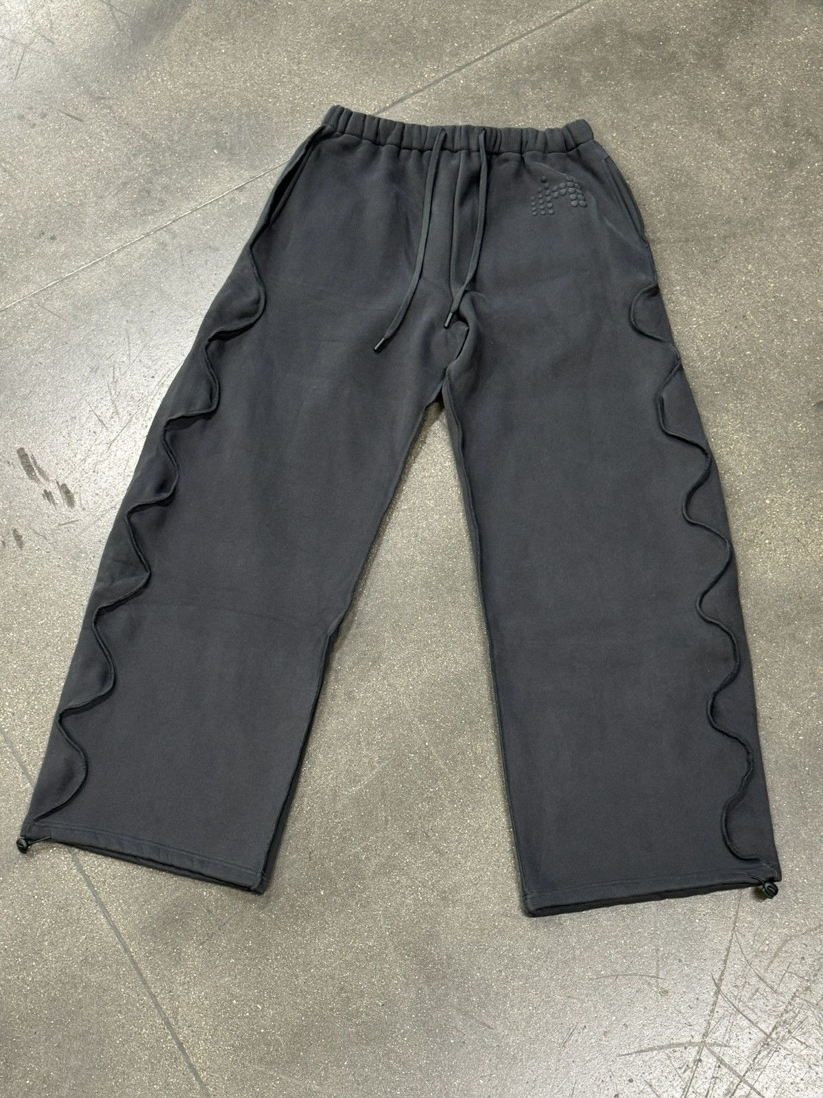 Huni × Streetwear Huni Wave Sweatpants Black | Grailed