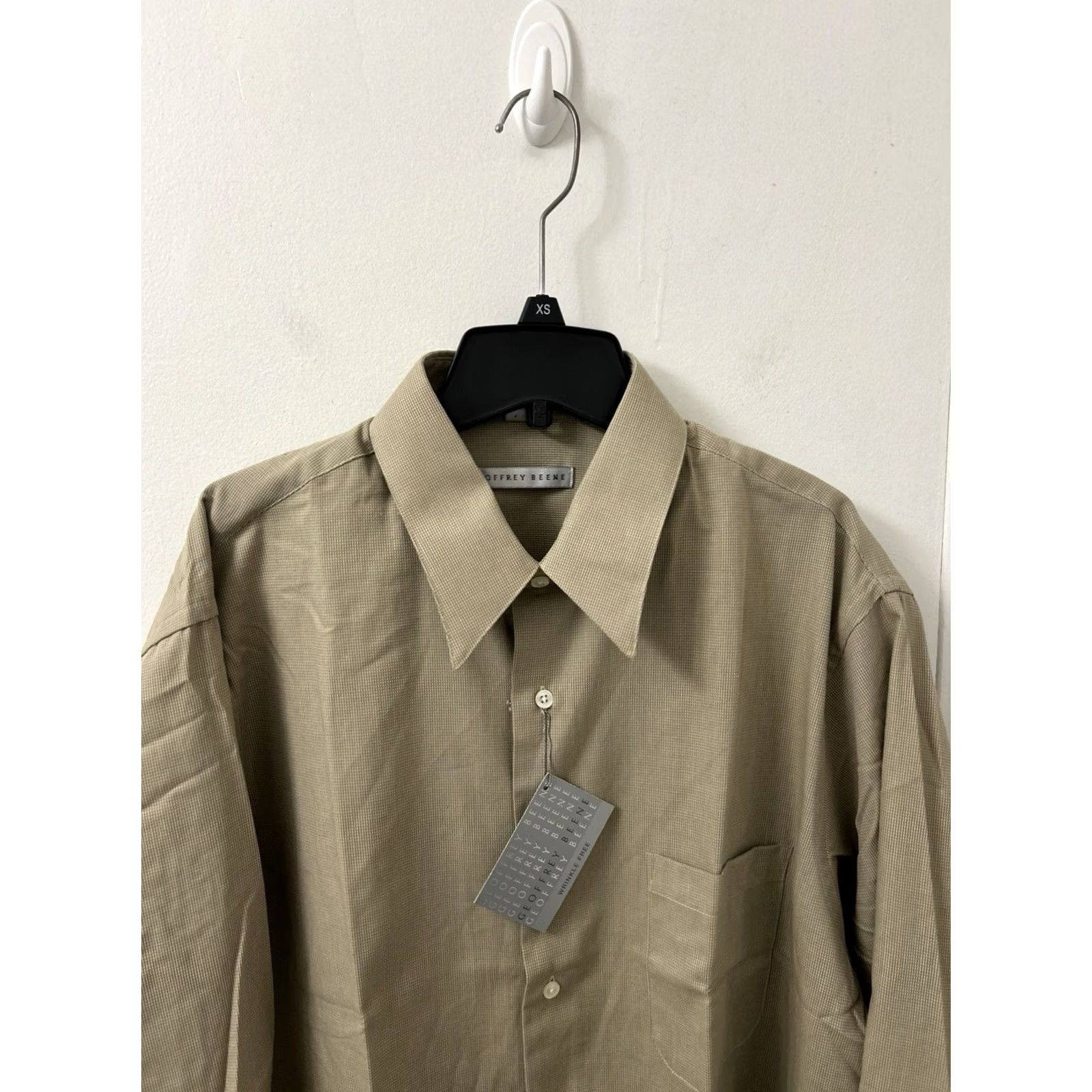 Geoffrey Beene Geoffrey Beene Dress Shirt Mens 17 32/33 Brown Button Up Wrinkle Free L/S Size 46R - 2 Thumbnail