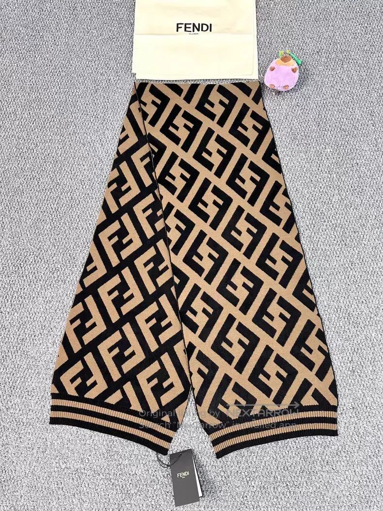 Fendi Fendi Classic Brown Monogrammed Monogram Logo Scarf Size ONE SIZE - 1 Thumbnail