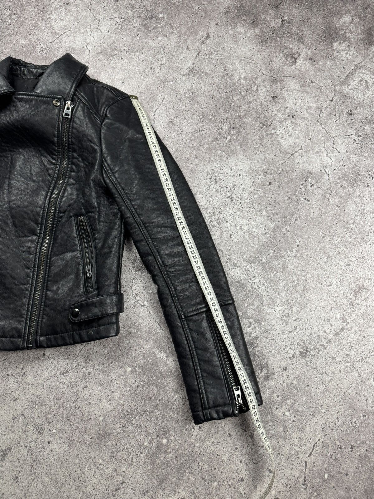 Japanese Brand Avant Garde Leather zip assymetrical Rick owens style jacket Size M / US 6-8 / IT 42-44 - 2 Thumbnail