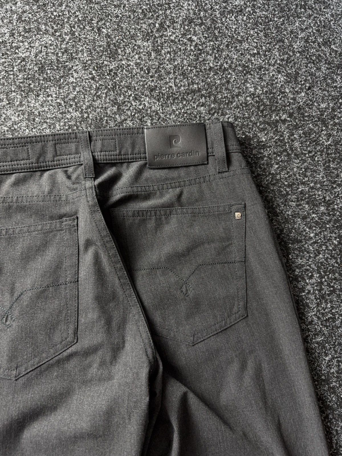 Pierre Cardin Japanese style Pierre Cardin Black Stretch Jeans pants Size US 34 / EU 50 - 16 Thumbnail