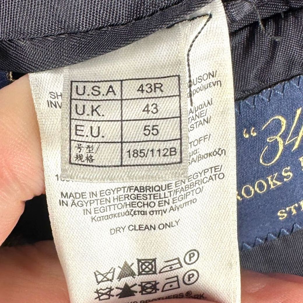 Brooks Brothers Brooks Brothers 346 Sport Coat Blazer Men 43R Dark Navy Wool Blend Stretch Notch Two-Button Formal Business Jacket Regular Size 43 Mens Size 46R - 6 Thumbnail