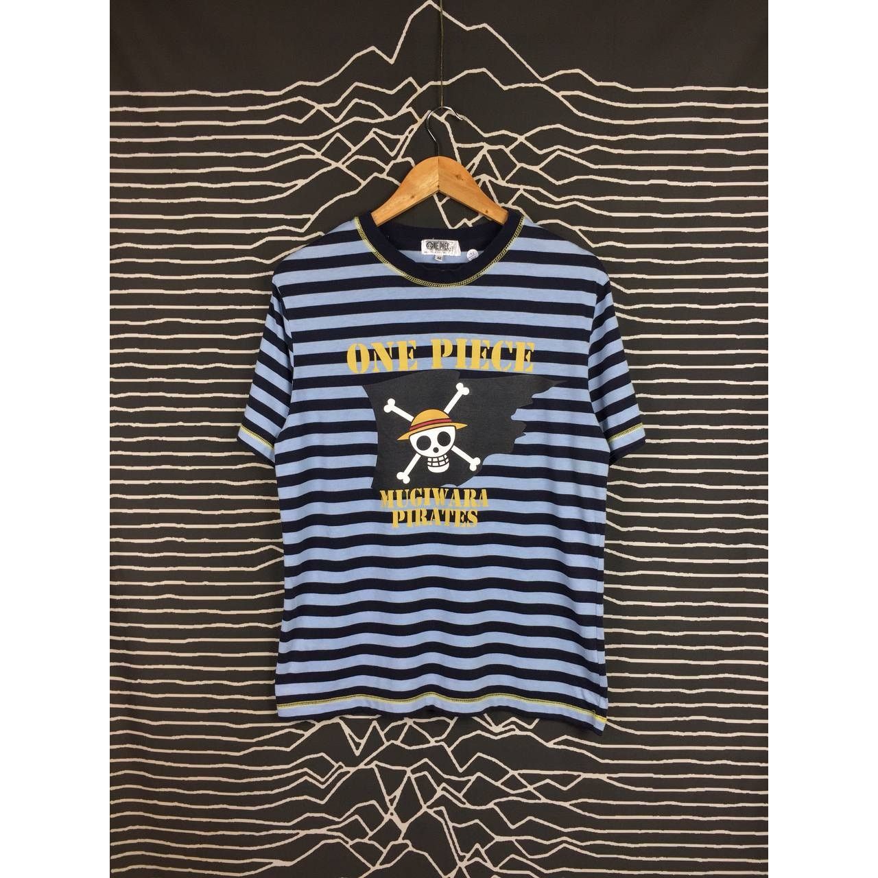 Anime × Japanese Brand × Vintage Vtg Anime One Piece Mugiwara Pirates Flag Logo Striped Tee Size US M / EU 48-50 / 2 - 2 Thumbnail