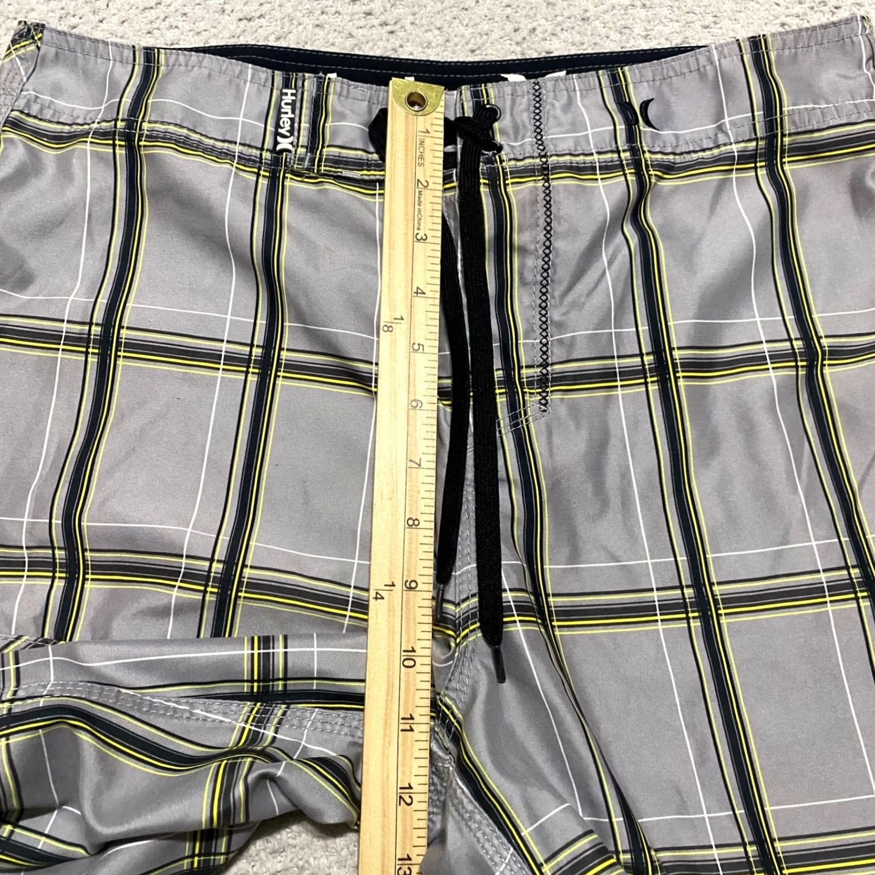 Hurley Hurley Mens Bermuda Shorts 31 Multicolor Plaid Check Quick Dry Pockets Inseam 10" Outdoor Beach Casual Regular Size 31 Mens Size US 31 - 6 Thumbnail