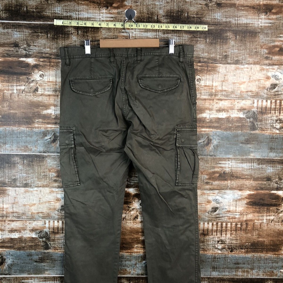 Japanese Brand Uniqlo Green japan utility Cargo Multipocket Pants #A2425 Size US 35 - 16 Thumbnail