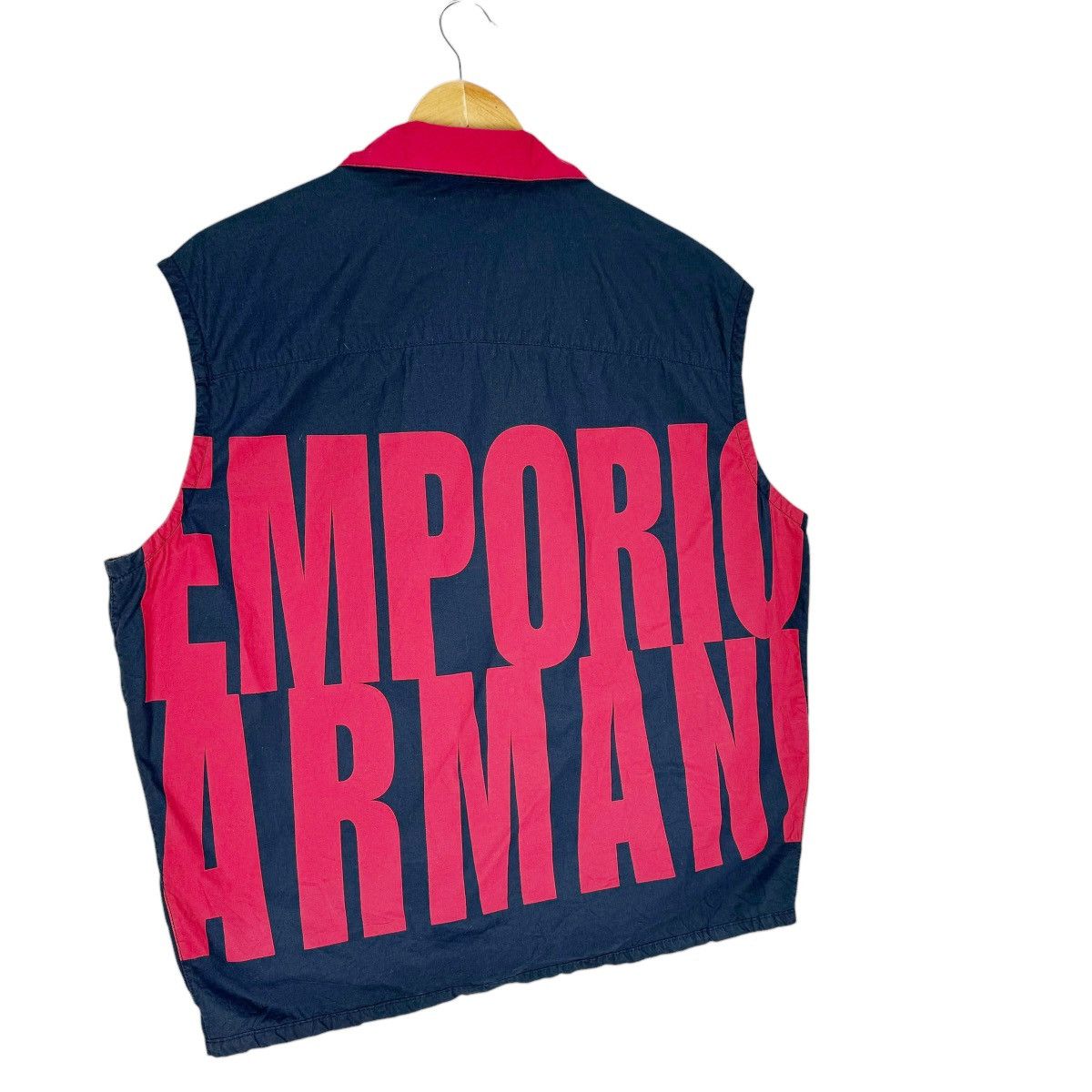 Armani ❄️EMPORIO ARMANI SWIMWEAR ZIPPER VEST Size US M / EU 48-50 / 2 - 9 Thumbnail
